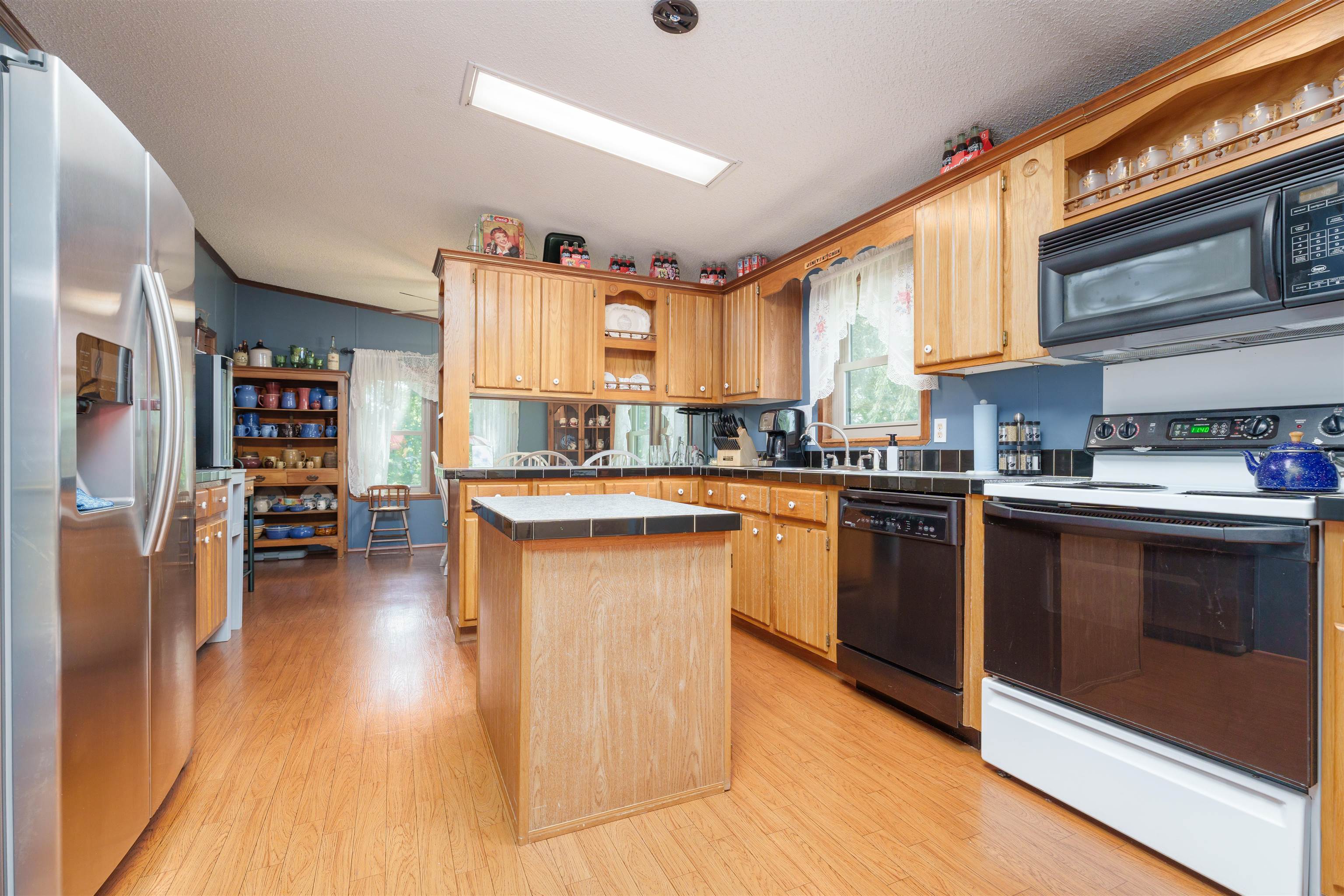 7141 Hwy 762, Philpot, Kentucky 42366, 3 Bedrooms Bedrooms, ,2 BathroomsBathrooms,Manufactured Home,For Sale,Hwy 762,90037