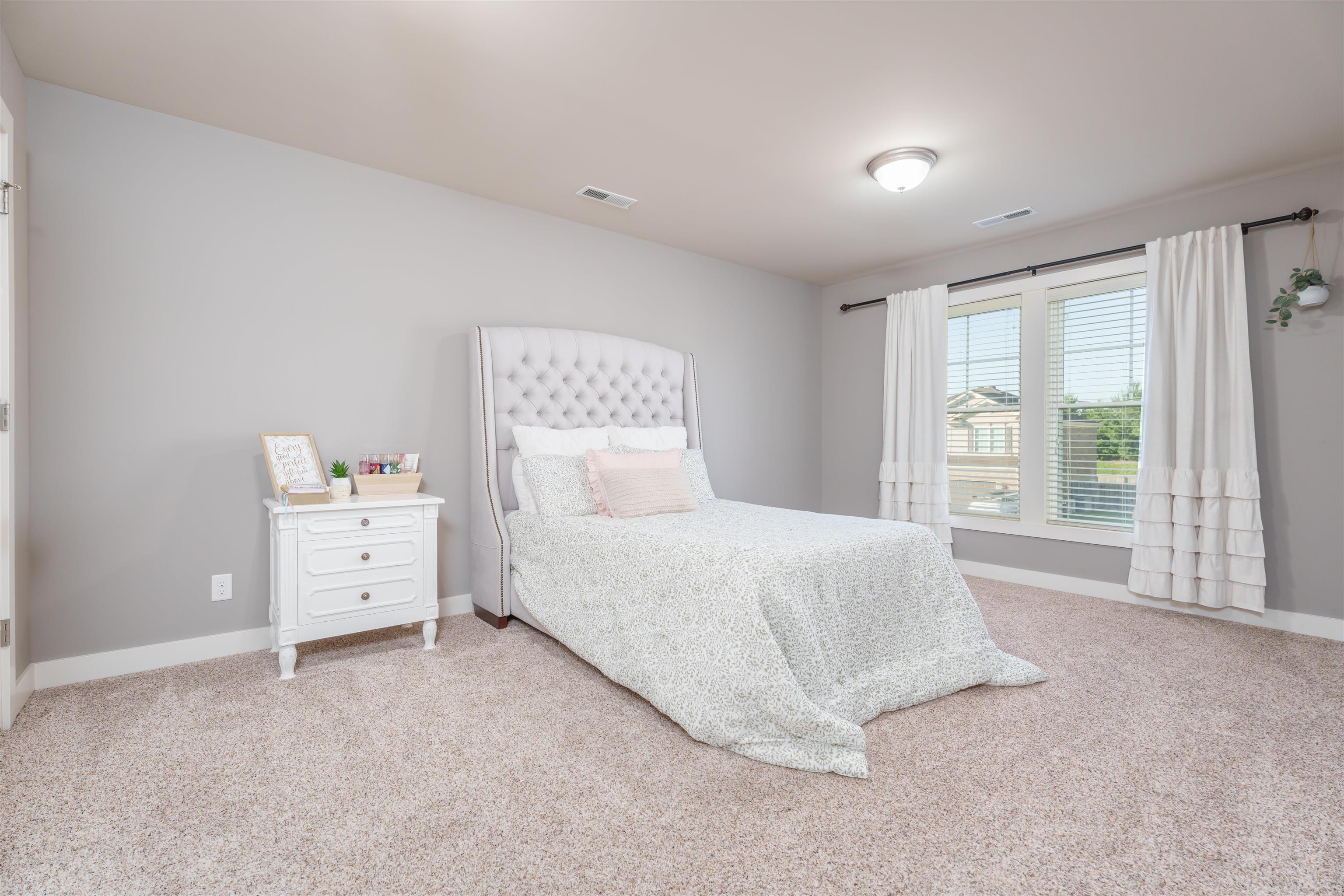4422 Springhurst Ln, Owensboro, Kentucky 42303, 4 Bedrooms Bedrooms, ,2 BathroomsBathrooms,Single Family Residence,For Sale,Springhurst Ln,90038