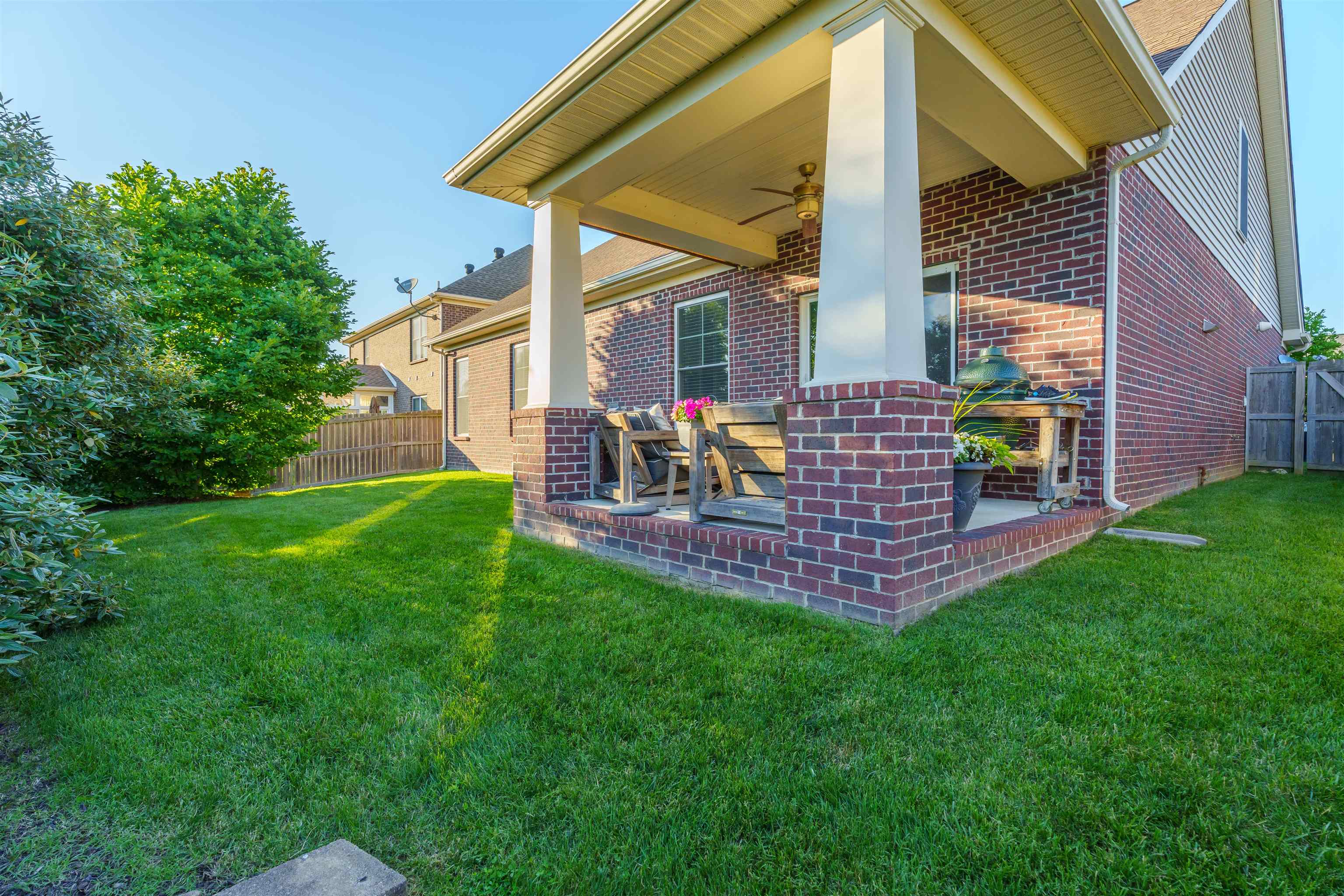 4422 Springhurst Ln, Owensboro, Kentucky 42303, 4 Bedrooms Bedrooms, ,2 BathroomsBathrooms,Single Family Residence,For Sale,Springhurst Ln,90038