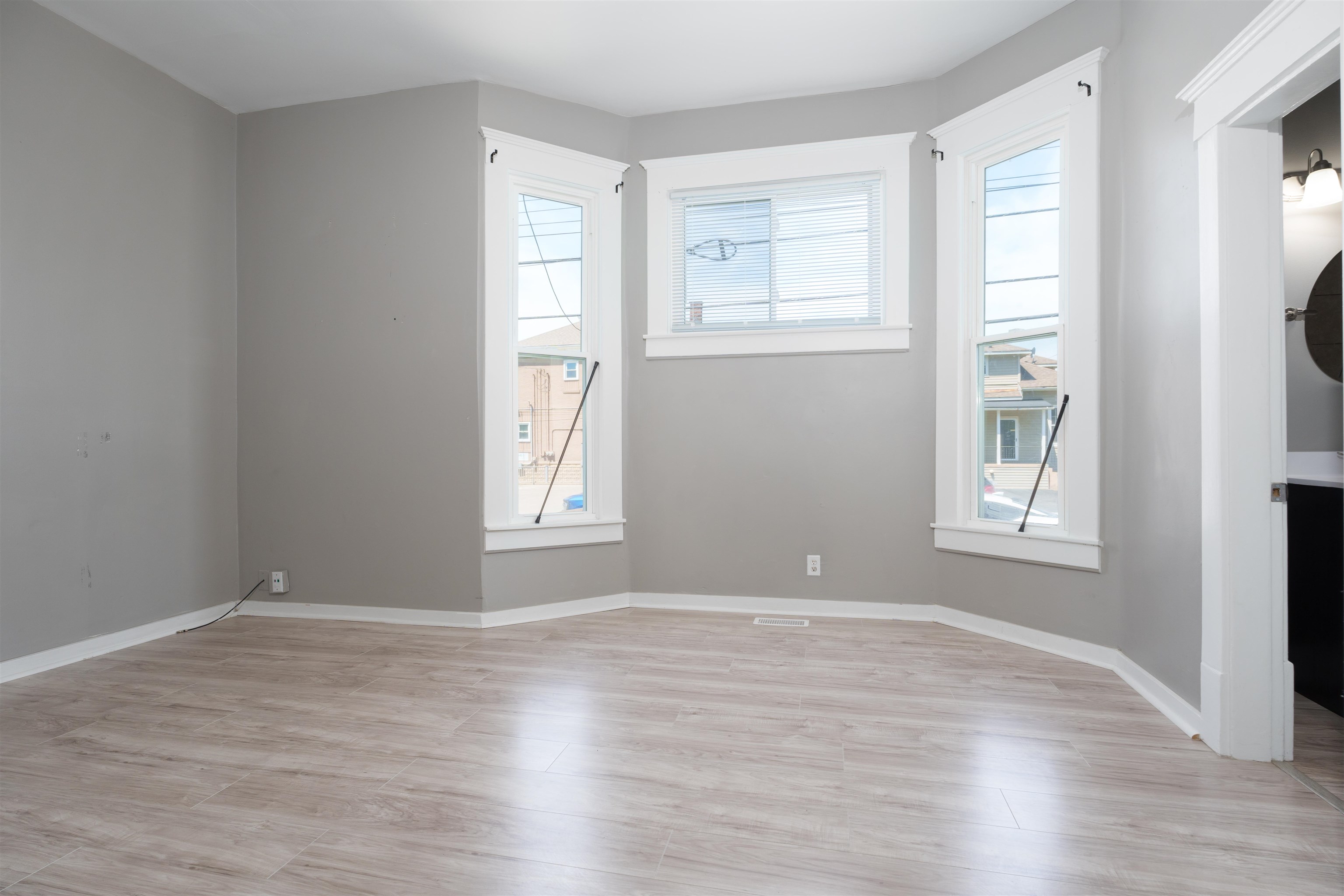 130 W 20th Street, Owensboro, Kentucky 42303, 3 Bedrooms Bedrooms, ,2 BathroomsBathrooms,Single Family Residence,For Sale,W 20th Street,90040