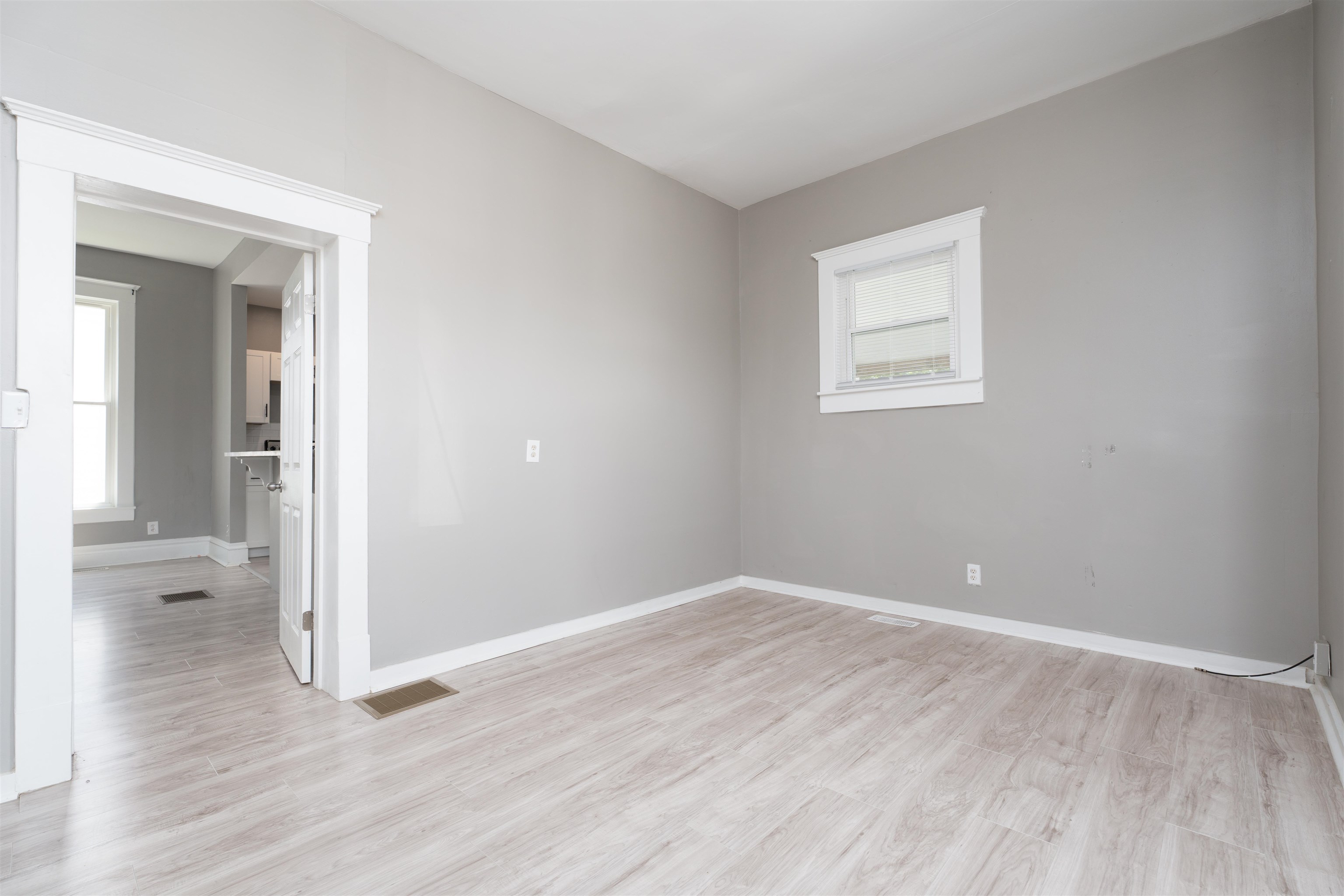 130 W 20th Street, Owensboro, Kentucky 42303, 3 Bedrooms Bedrooms, ,2 BathroomsBathrooms,Single Family Residence,For Sale,W 20th Street,90040