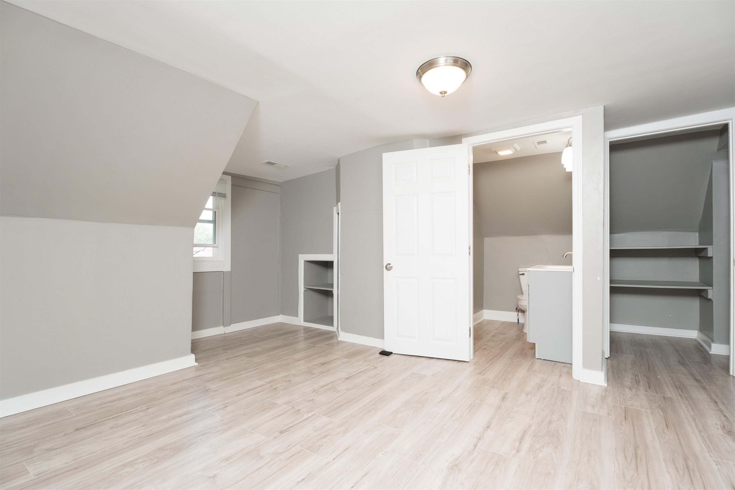 130 W 20th Street, Owensboro, Kentucky 42303, 3 Bedrooms Bedrooms, ,2 BathroomsBathrooms,Single Family Residence,For Sale,W 20th Street,90040