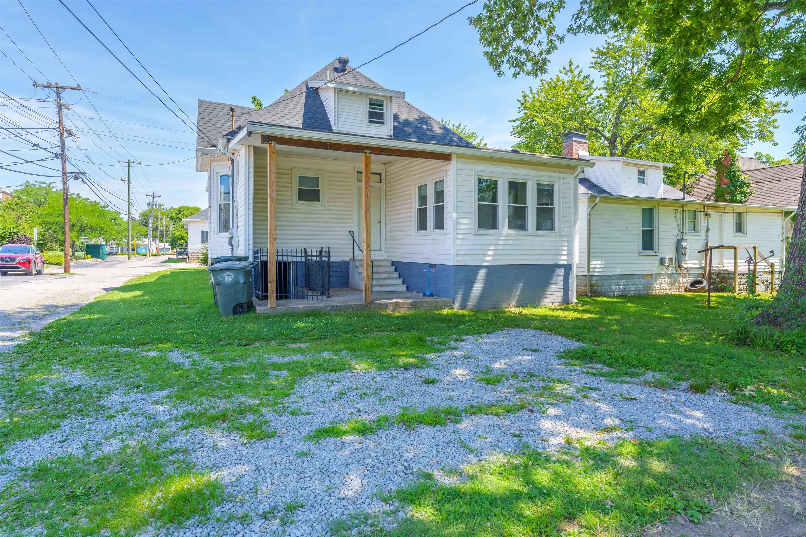 130 W 20th Street, Owensboro, Kentucky 42303, 3 Bedrooms Bedrooms, ,2 BathroomsBathrooms,Single Family Residence,For Sale,W 20th Street,90040