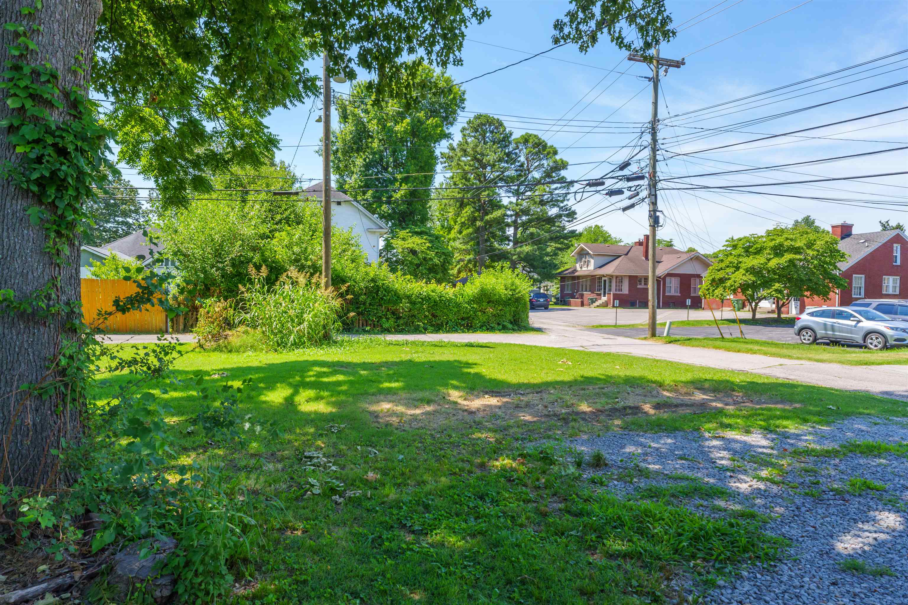 130 W 20th Street, Owensboro, Kentucky 42303, 3 Bedrooms Bedrooms, ,2 BathroomsBathrooms,Single Family Residence,For Sale,W 20th Street,90040