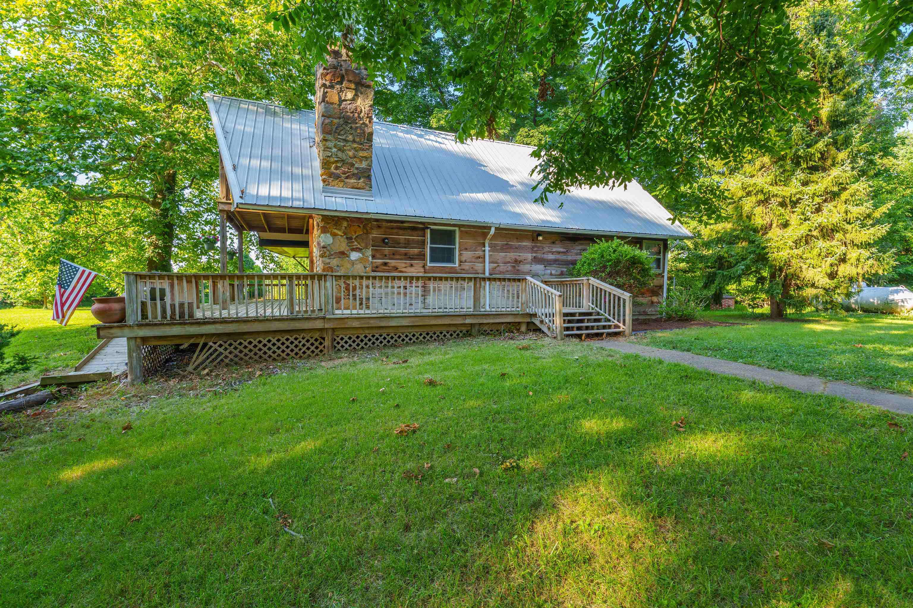 8445 Pleasant Hill Rd., Henderson, Kentucky 42420, 3 Bedrooms Bedrooms, ,2 BathroomsBathrooms,Single Family Residence,For Sale,Pleasant Hill Rd.,90042