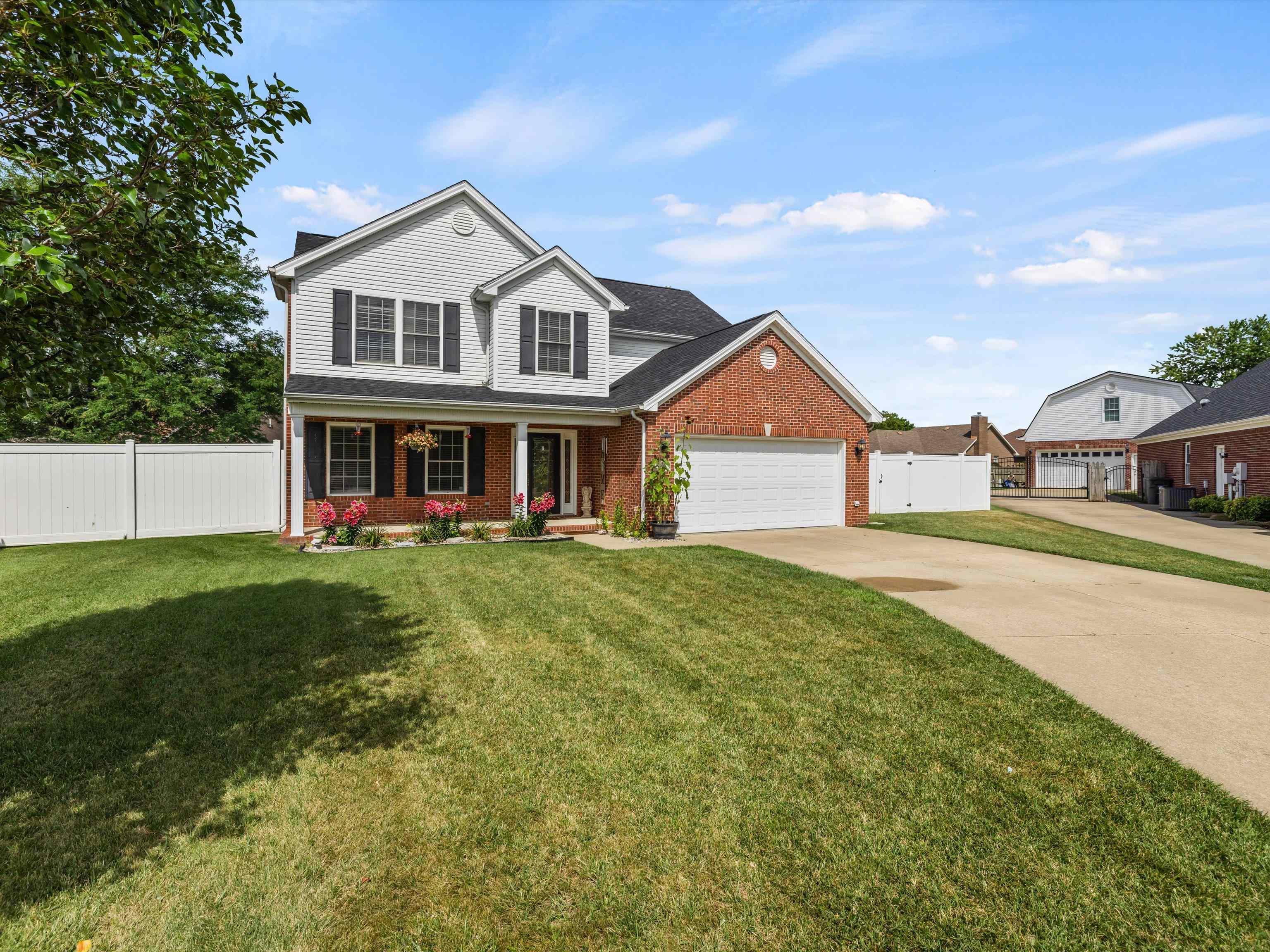 210 Santa Maria Drive, Owensboro, Kentucky 42301, 4 Bedrooms Bedrooms, ,2 BathroomsBathrooms,Single Family Residence,For Sale,Santa Maria Drive,90047