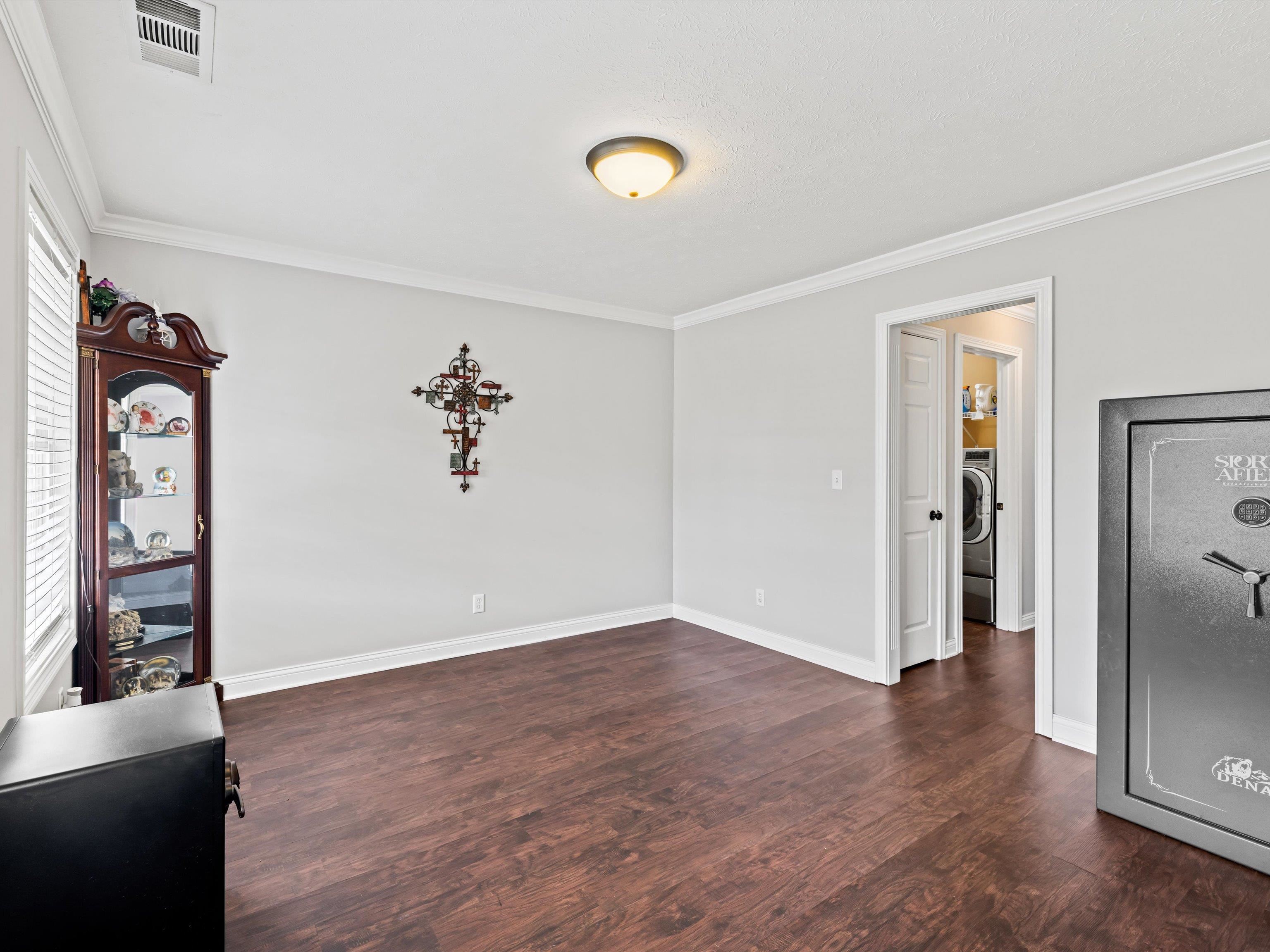 210 Santa Maria Drive, Owensboro, Kentucky 42301, 4 Bedrooms Bedrooms, ,2 BathroomsBathrooms,Single Family Residence,For Sale,Santa Maria Drive,90047