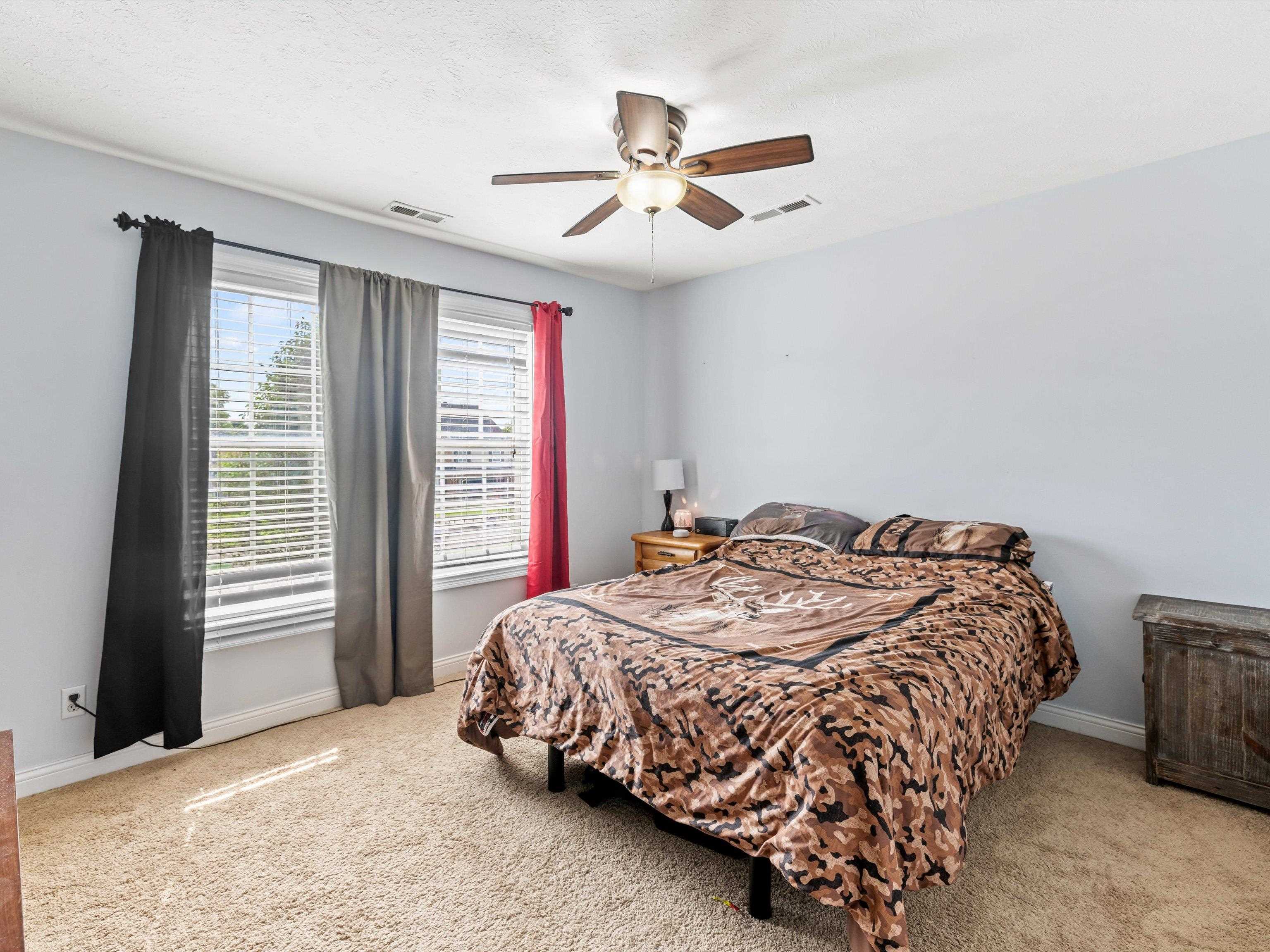 210 Santa Maria Drive, Owensboro, Kentucky 42301, 4 Bedrooms Bedrooms, ,2 BathroomsBathrooms,Single Family Residence,For Sale,Santa Maria Drive,90047