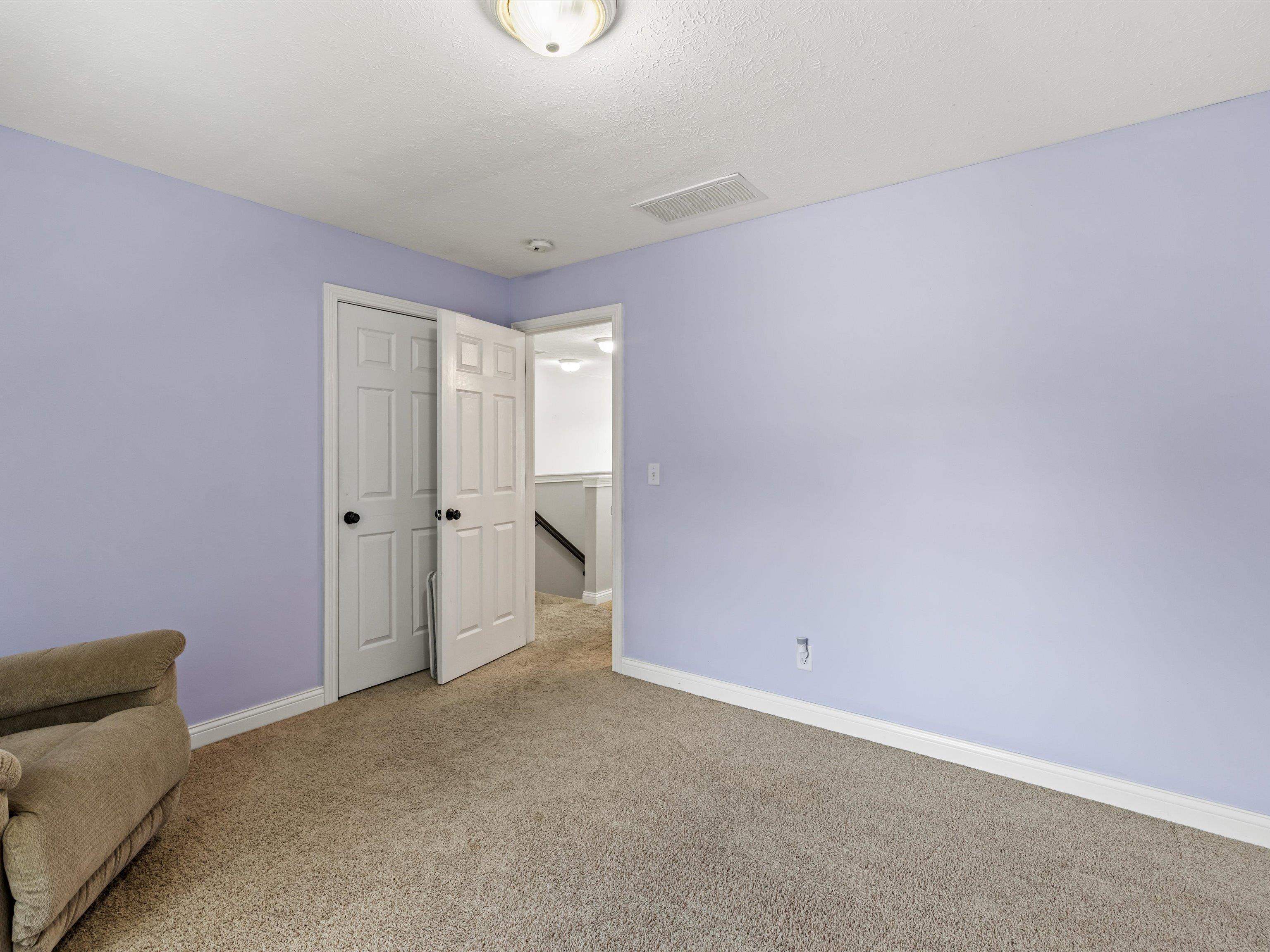210 Santa Maria Drive, Owensboro, Kentucky 42301, 4 Bedrooms Bedrooms, ,2 BathroomsBathrooms,Single Family Residence,For Sale,Santa Maria Drive,90047
