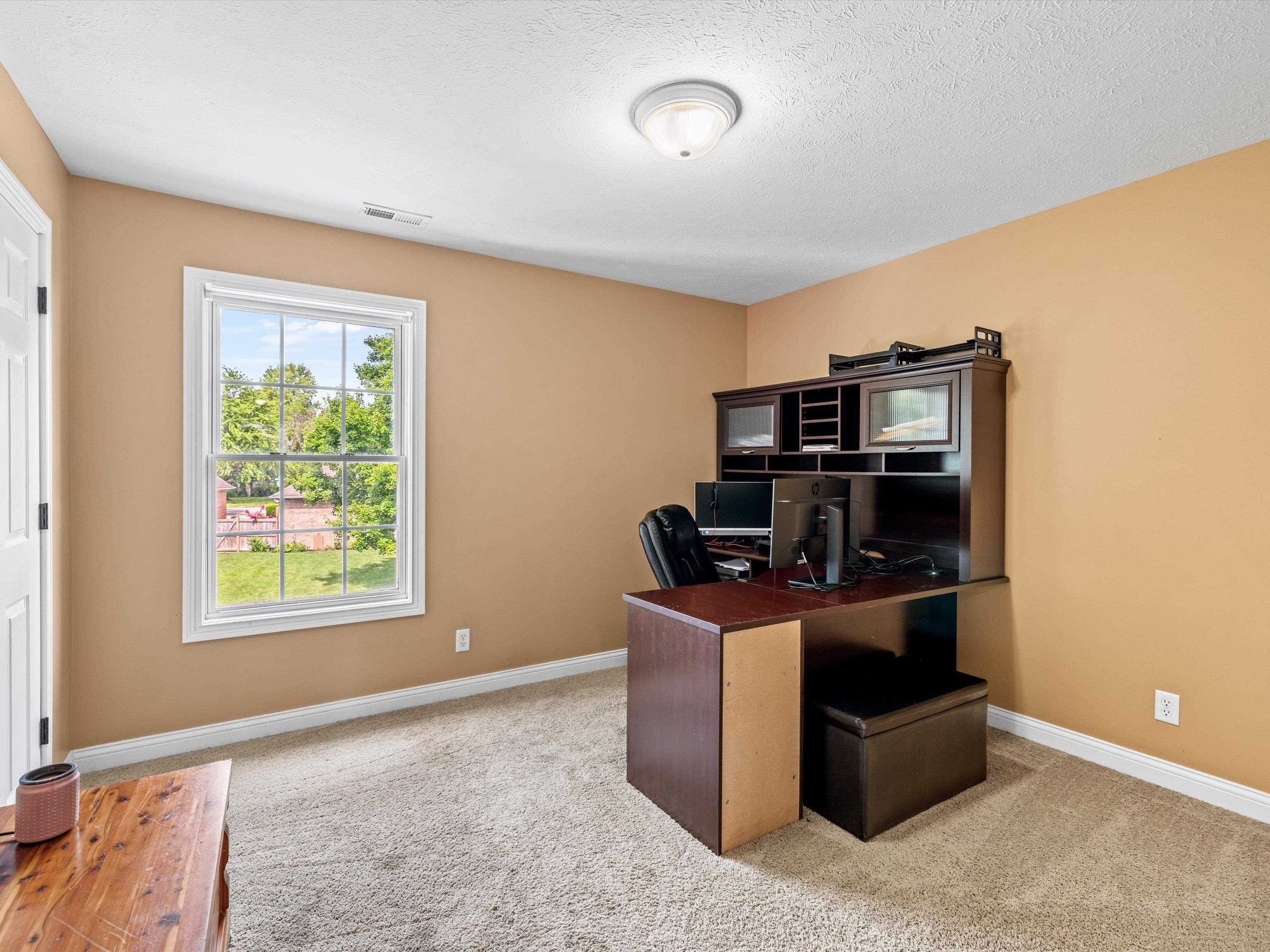 210 Santa Maria Drive, Owensboro, Kentucky 42301, 4 Bedrooms Bedrooms, ,2 BathroomsBathrooms,Single Family Residence,For Sale,Santa Maria Drive,90047