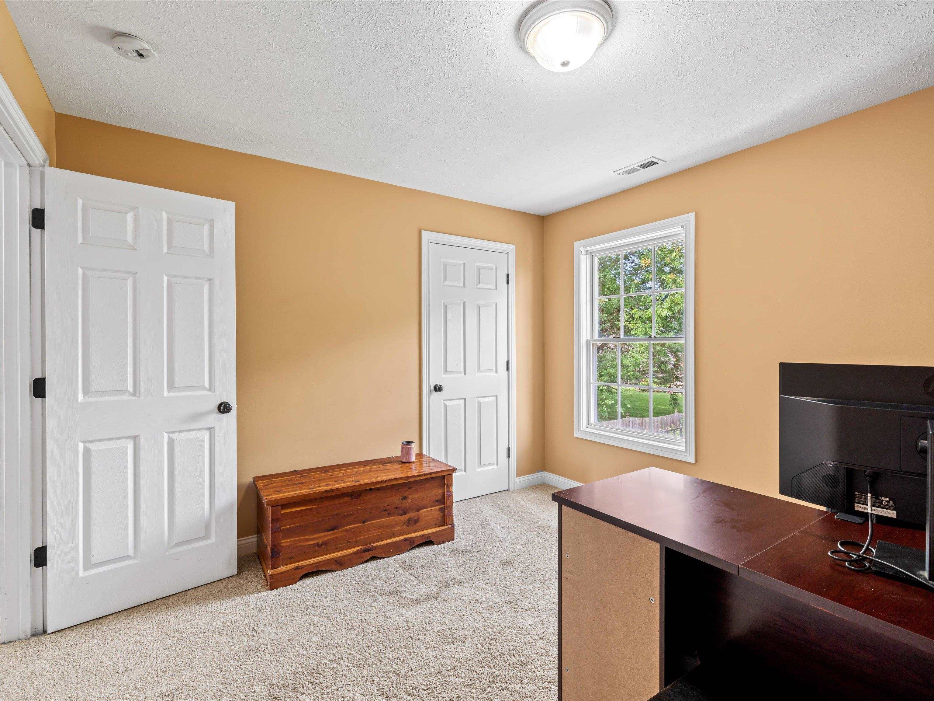 210 Santa Maria Drive, Owensboro, Kentucky 42301, 4 Bedrooms Bedrooms, ,2 BathroomsBathrooms,Single Family Residence,For Sale,Santa Maria Drive,90047