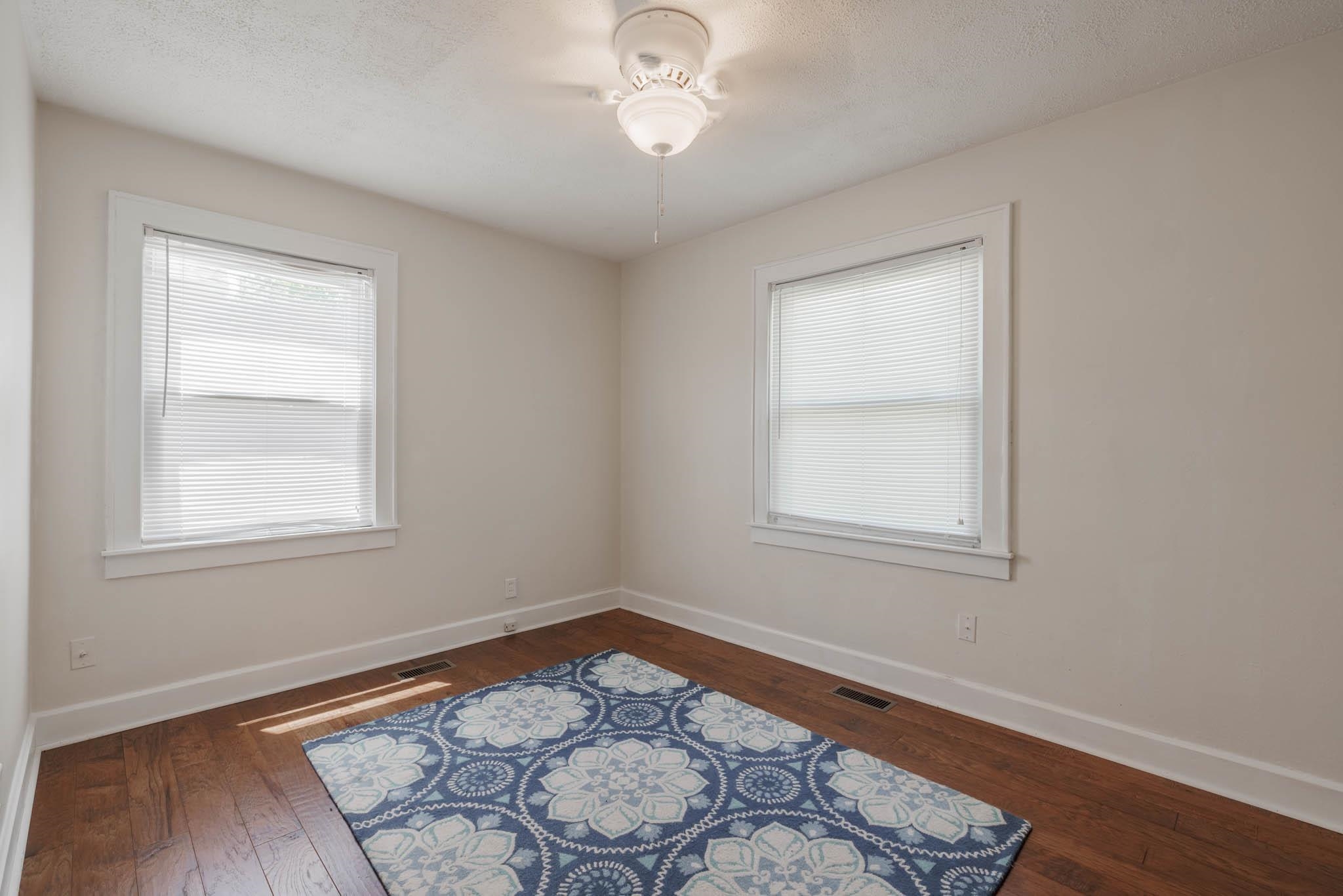 1933 Windsor Ave, Owensboro, Kentucky 42301, 2 Bedrooms Bedrooms, ,1 BathroomBathrooms,Single Family Residence,For Sale,Windsor Ave,90049