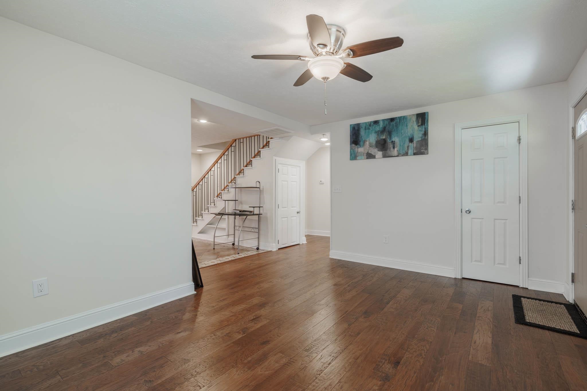 1933 Windsor Ave, Owensboro, Kentucky 42301, 2 Bedrooms Bedrooms, ,1 BathroomBathrooms,Single Family Residence,For Sale,Windsor Ave,90049