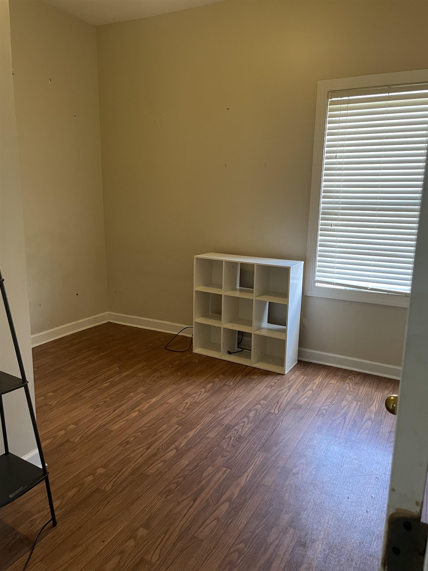 511 7th Street, Owensboro, Kentucky 42303, 2 Bedrooms Bedrooms, ,1 BathroomBathrooms,Single Family Residence,For Sale,7th Street,90054