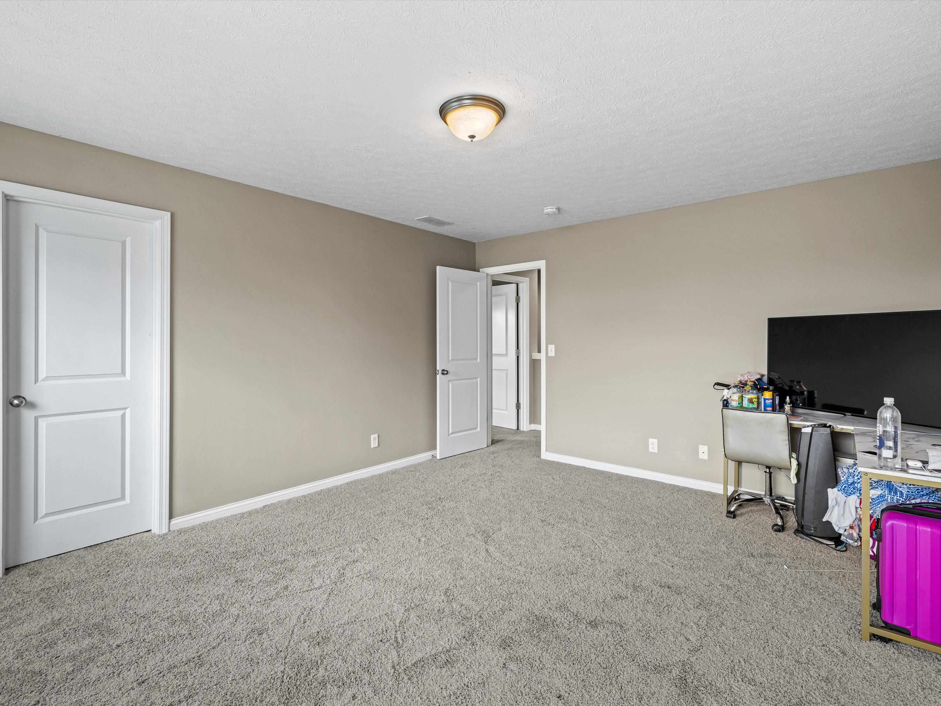 5506 Goldenrod Ln, Owensboro, Kentucky 42301, 5 Bedrooms Bedrooms, ,2 BathroomsBathrooms,Single Family Residence,For Sale,Goldenrod Ln,90059