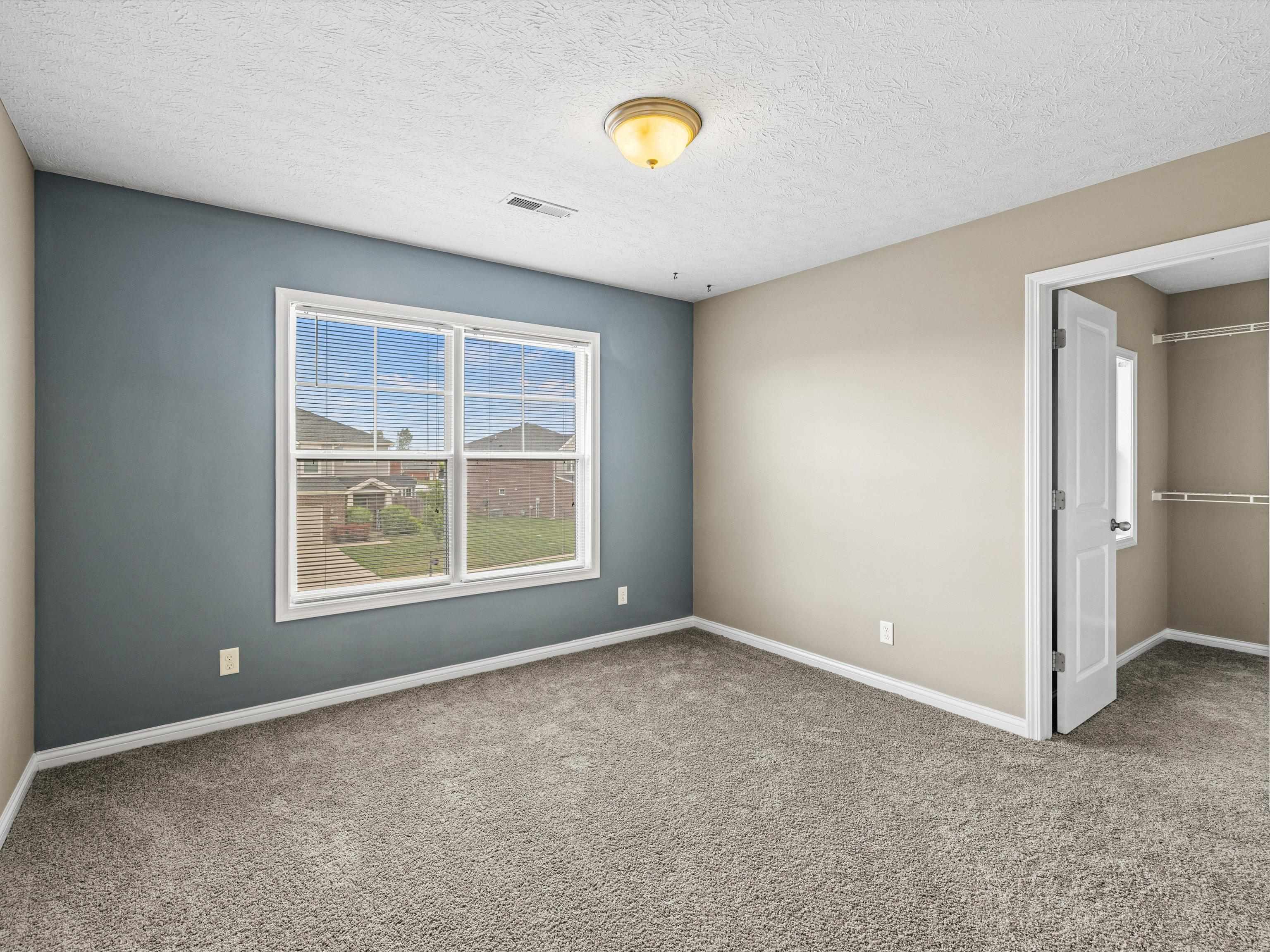 5506 Goldenrod Ln, Owensboro, Kentucky 42301, 5 Bedrooms Bedrooms, ,2 BathroomsBathrooms,Single Family Residence,For Sale,Goldenrod Ln,90059