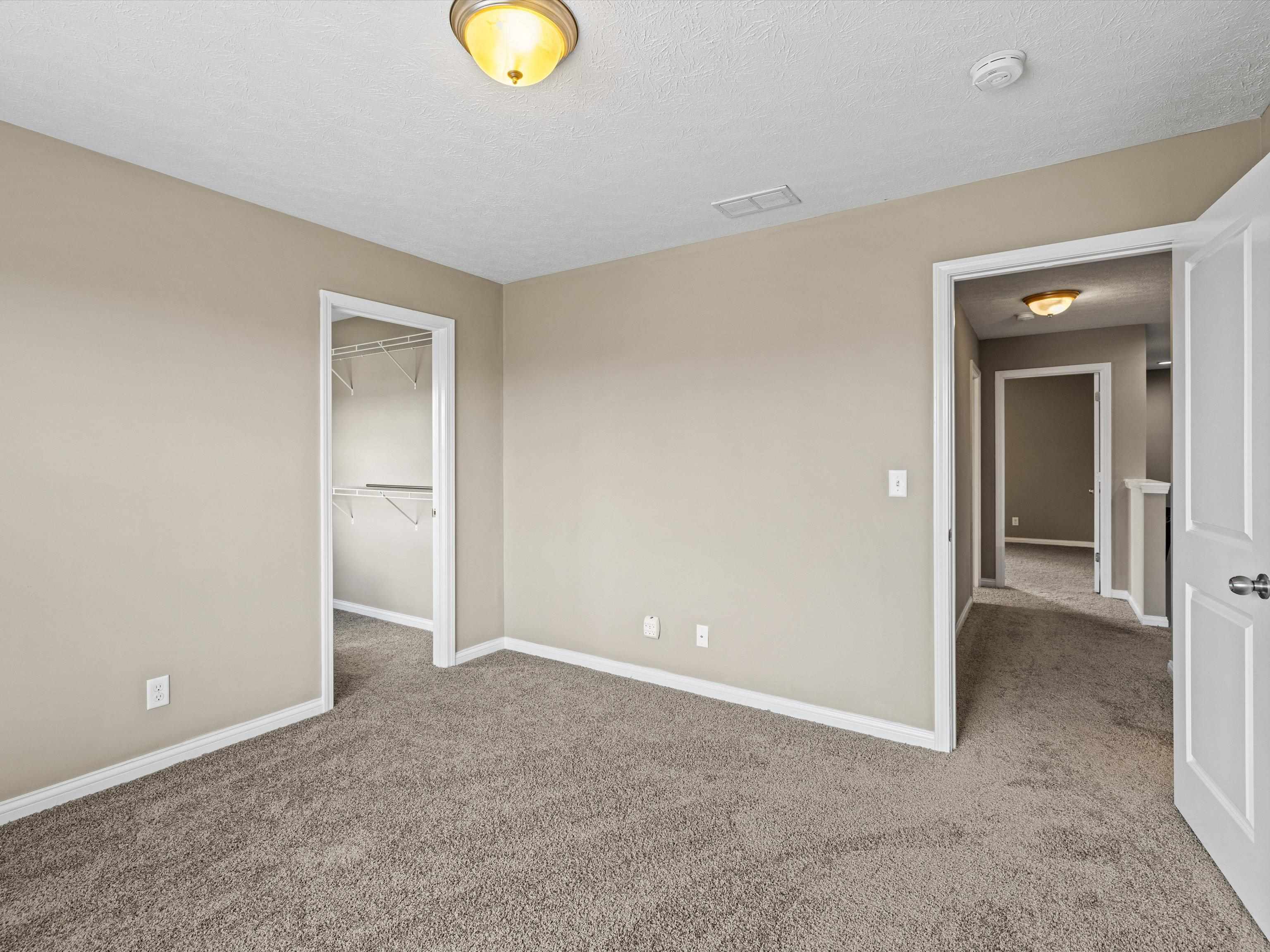 5506 Goldenrod Ln, Owensboro, Kentucky 42301, 5 Bedrooms Bedrooms, ,2 BathroomsBathrooms,Single Family Residence,For Sale,Goldenrod Ln,90059