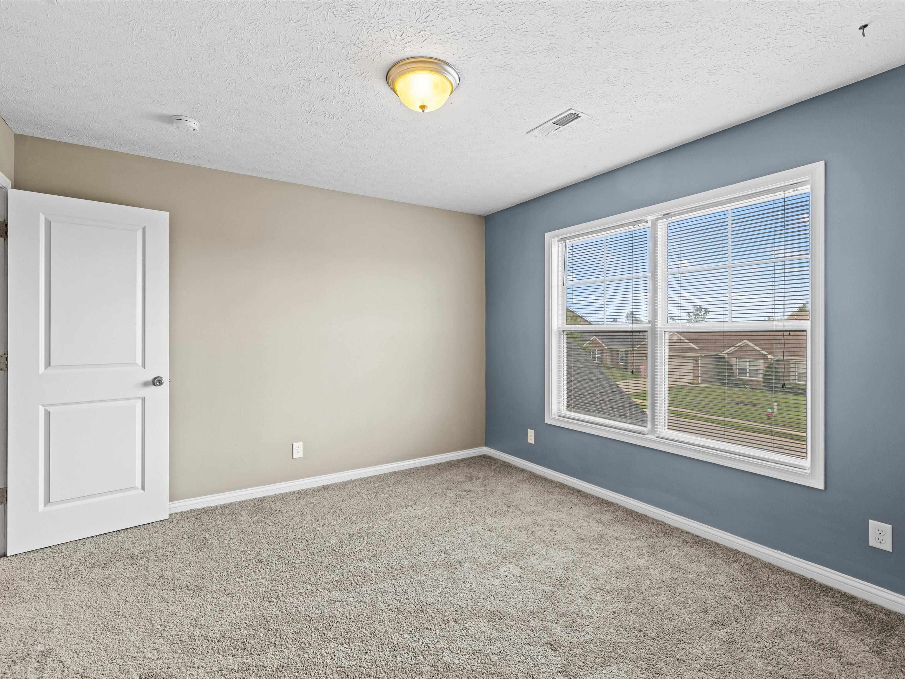 5506 Goldenrod Ln, Owensboro, Kentucky 42301, 5 Bedrooms Bedrooms, ,2 BathroomsBathrooms,Single Family Residence,For Sale,Goldenrod Ln,90059
