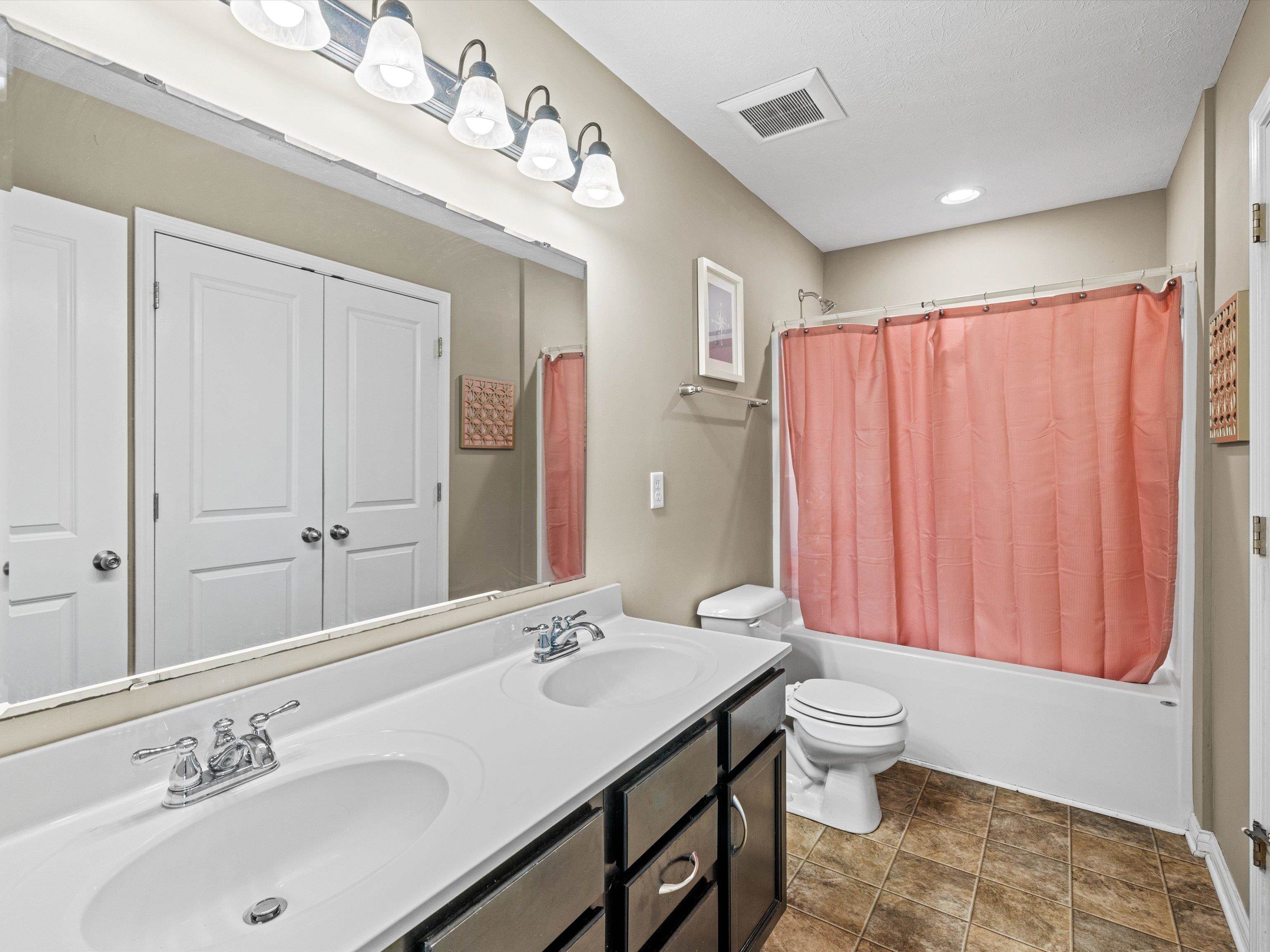 5506 Goldenrod Ln, Owensboro, Kentucky 42301, 5 Bedrooms Bedrooms, ,2 BathroomsBathrooms,Single Family Residence,For Sale,Goldenrod Ln,90059