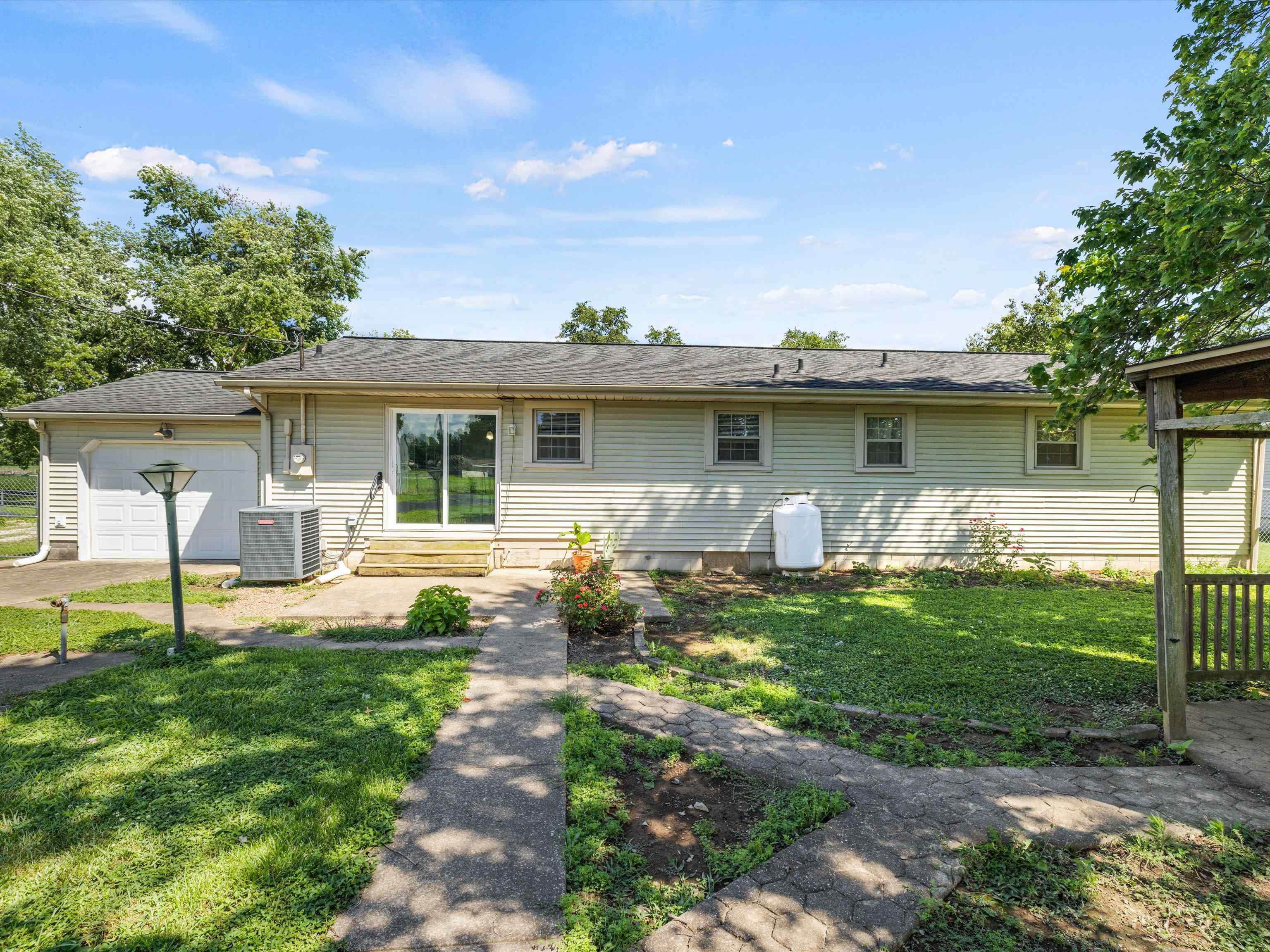 5037 Fulton Yates Road, Reed, Kentucky 42441, 3 Bedrooms Bedrooms, ,1 BathroomBathrooms,Single Family Residence,For Sale,Fulton Yates Road,90064