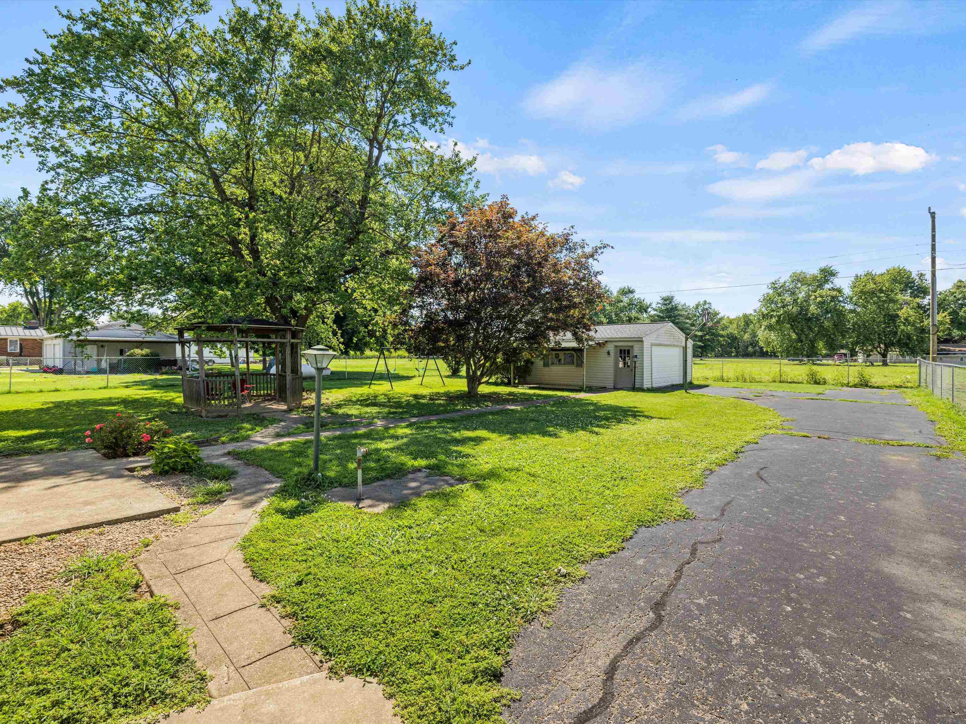 5037 Fulton Yates Road, Reed, Kentucky 42441, 3 Bedrooms Bedrooms, ,1 BathroomBathrooms,Single Family Residence,For Sale,Fulton Yates Road,90064