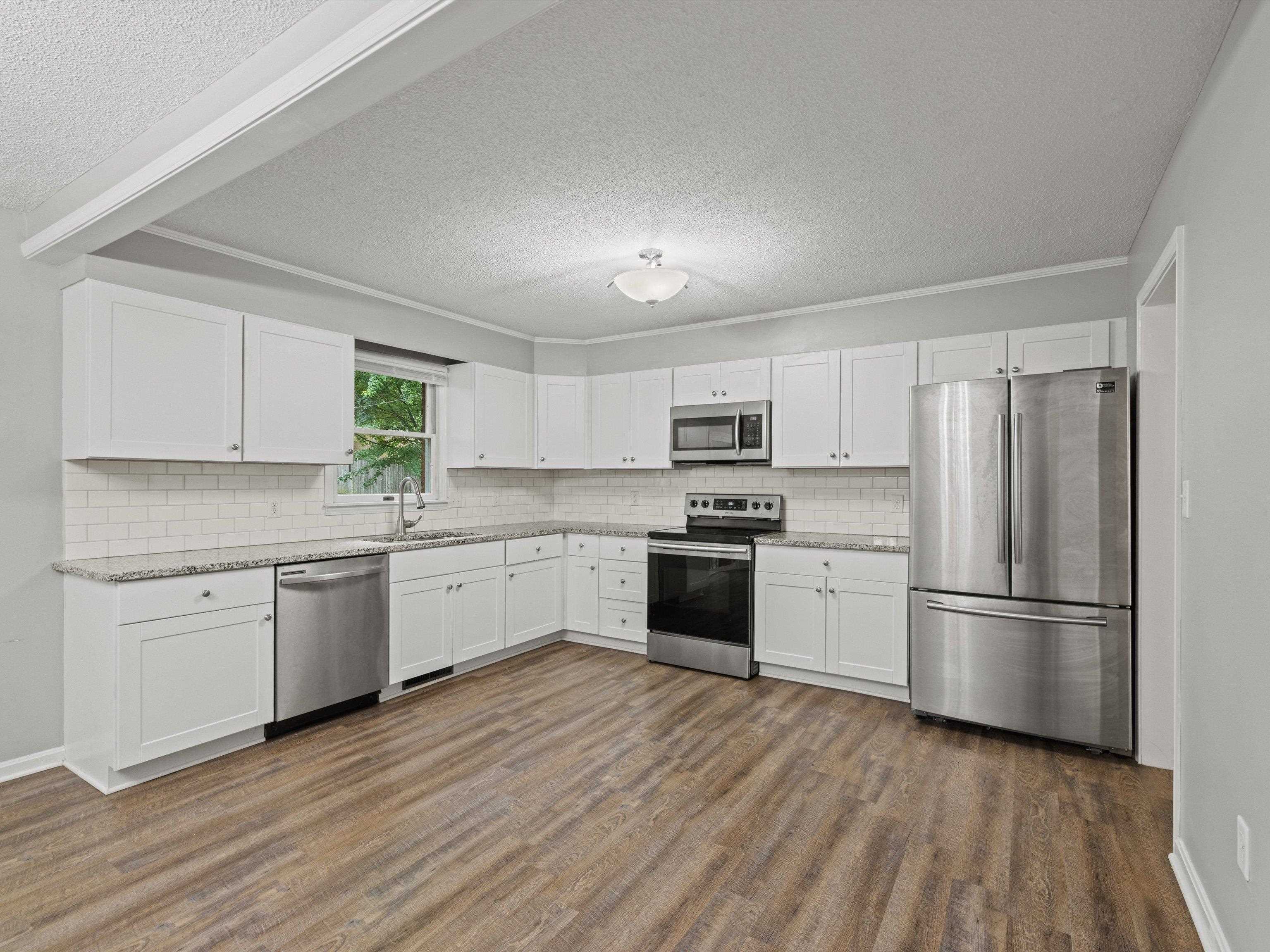 2332 Crescent Hill Court, Owensboro, Kentucky 42303, 3 Bedrooms Bedrooms, ,2 BathroomsBathrooms,Single Family Residence,For Sale,Crescent Hill Court,90069