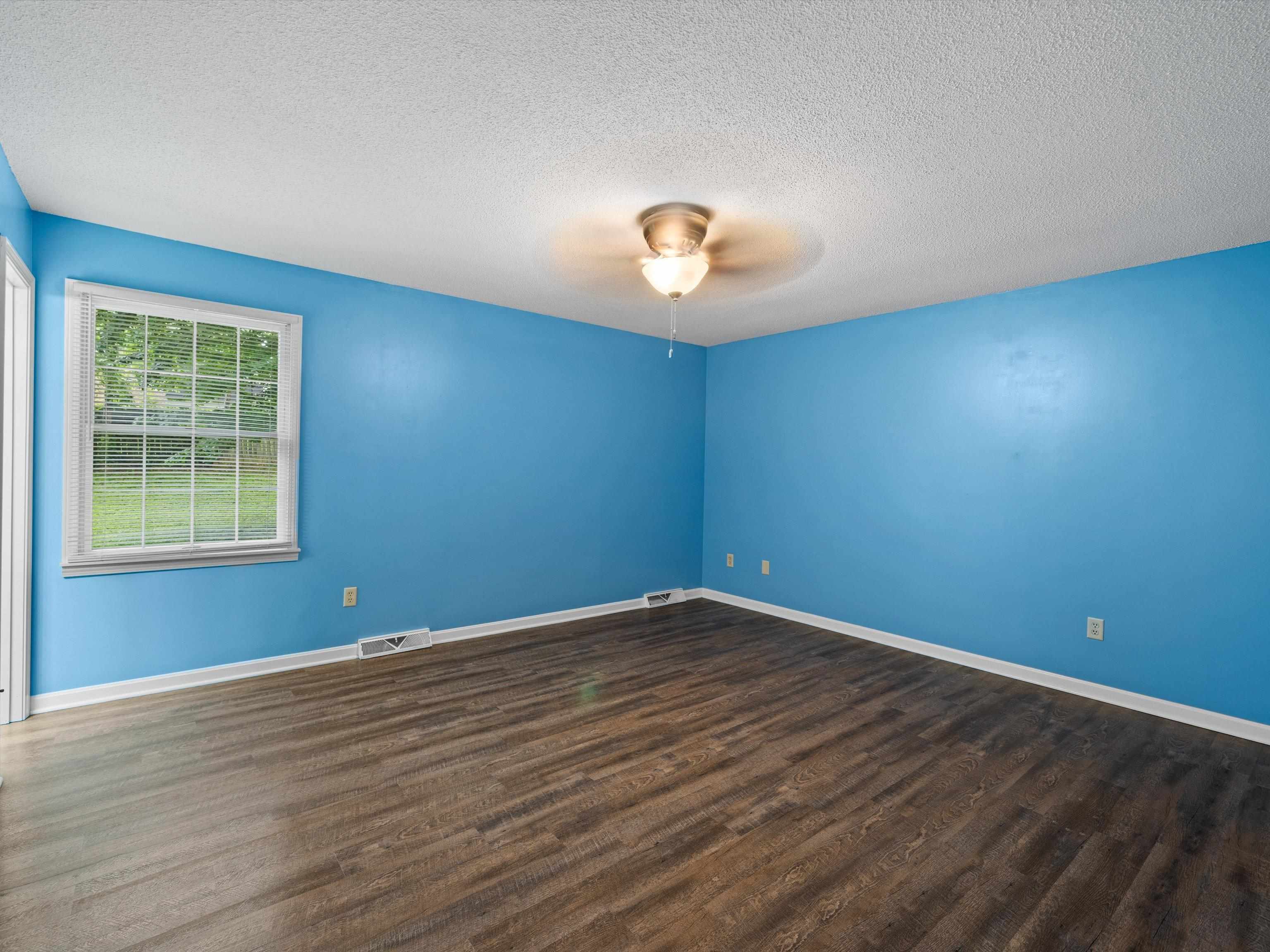 2332 Crescent Hill Court, Owensboro, Kentucky 42303, 3 Bedrooms Bedrooms, ,2 BathroomsBathrooms,Single Family Residence,For Sale,Crescent Hill Court,90069