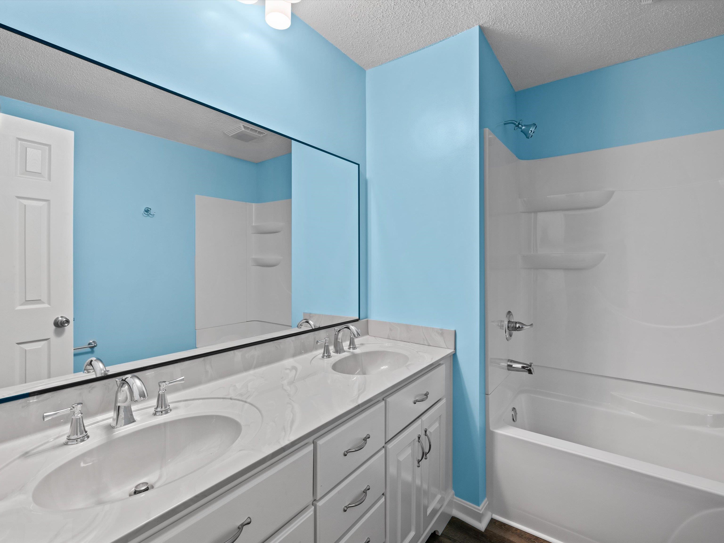 2332 Crescent Hill Court, Owensboro, Kentucky 42303, 3 Bedrooms Bedrooms, ,2 BathroomsBathrooms,Single Family Residence,For Sale,Crescent Hill Court,90069