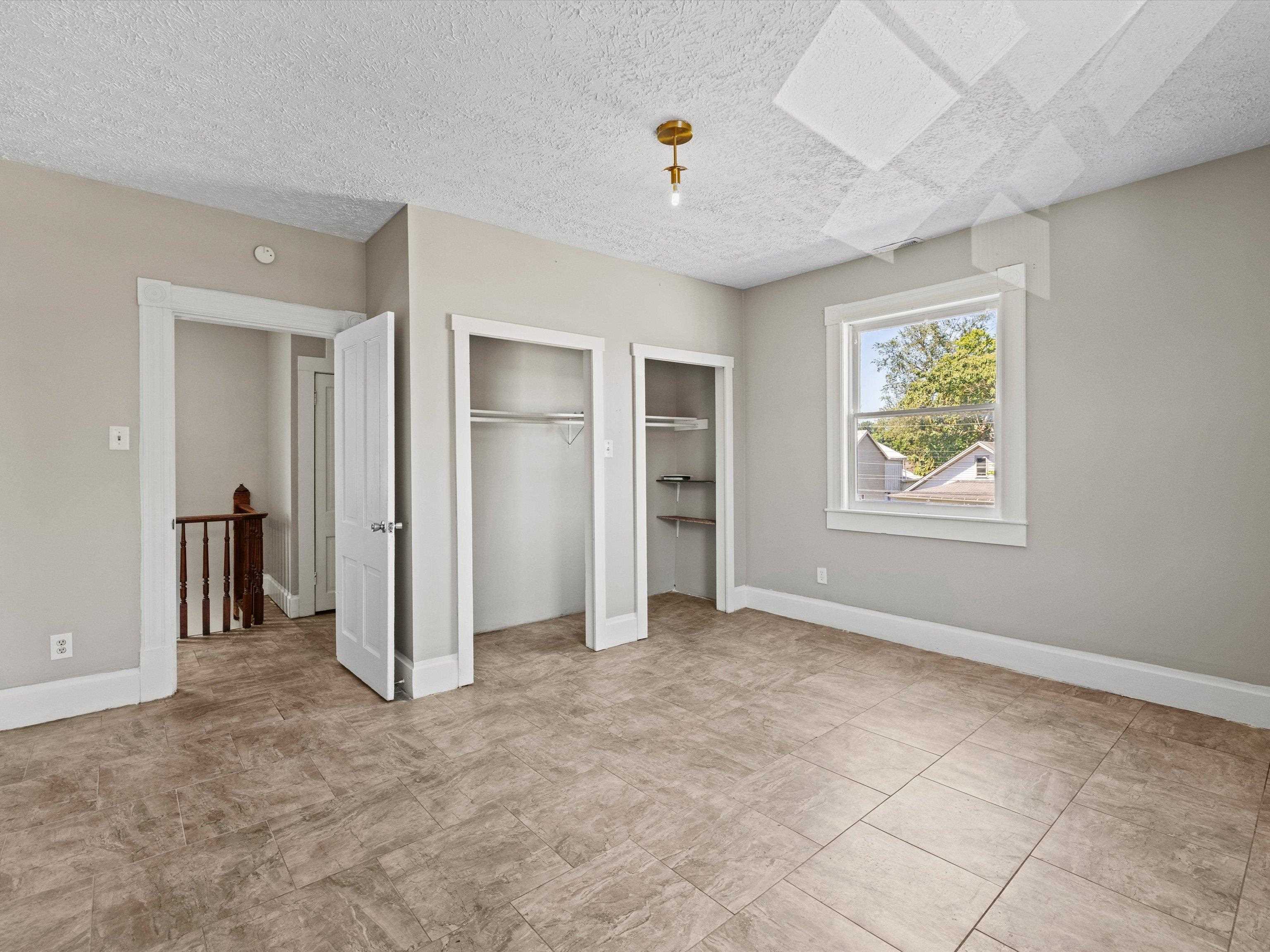 523 Walnut Street, Owensboro, Kentucky 42303, 3 Bedrooms Bedrooms, ,2 BathroomsBathrooms,Single Family Residence,For Sale,Walnut Street,90070