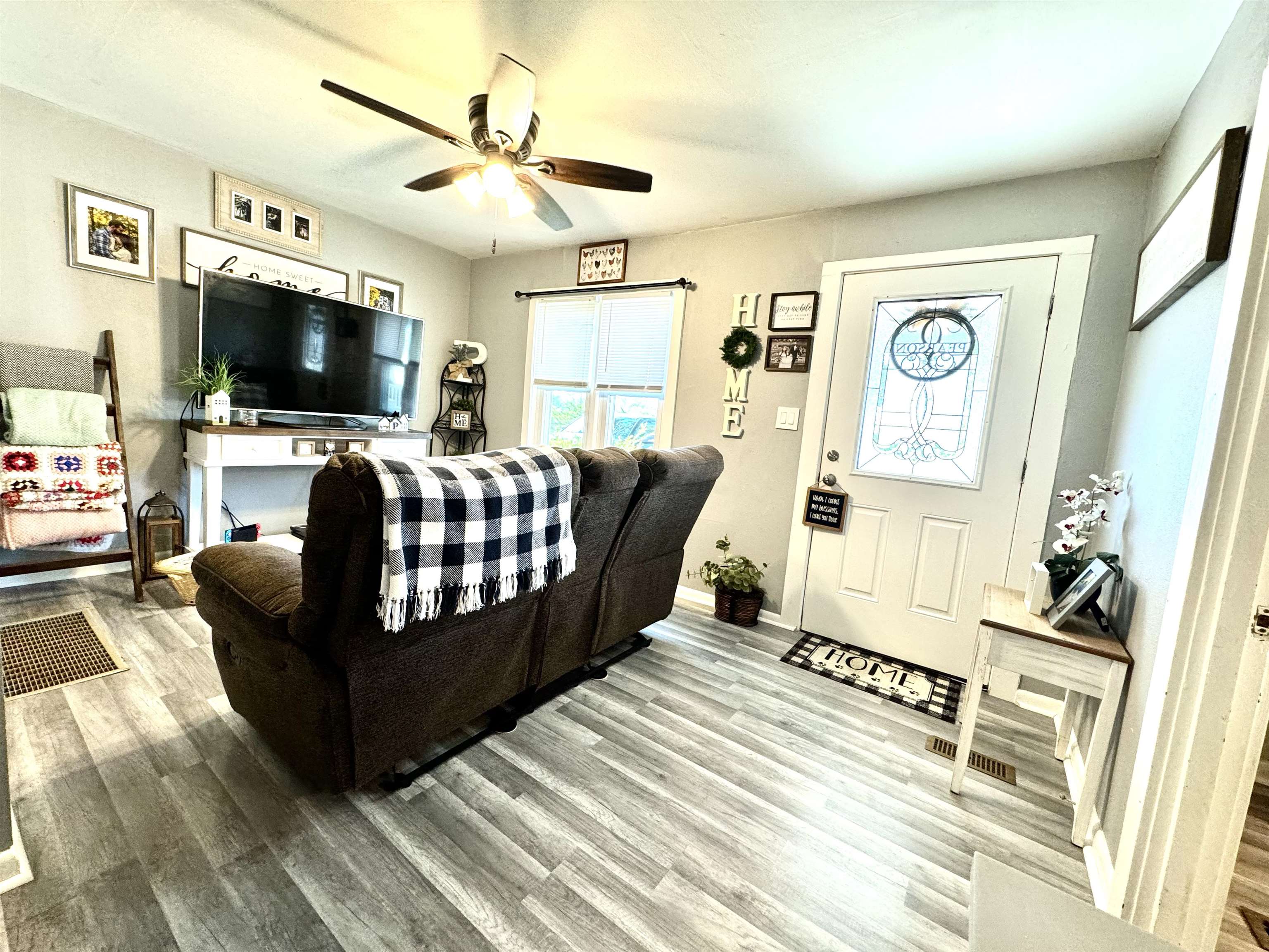 5677 Old Hwy 54, Philpot, Kentucky 42366, 2 Bedrooms Bedrooms, ,1 BathroomBathrooms,Single Family Residence,For Sale,Old Hwy 54,90073