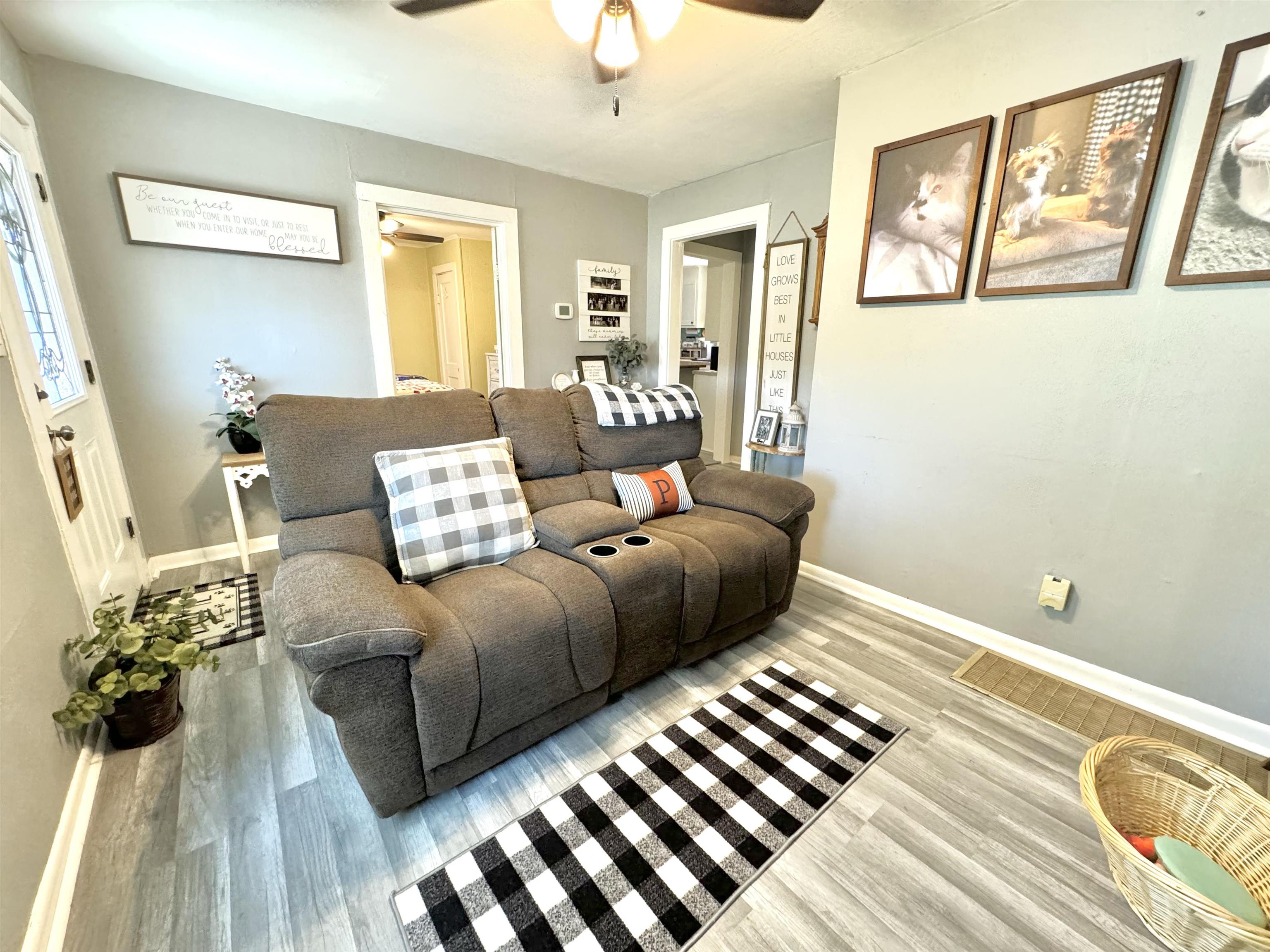 5677 Old Hwy 54, Philpot, Kentucky 42366, 2 Bedrooms Bedrooms, ,1 BathroomBathrooms,Single Family Residence,For Sale,Old Hwy 54,90073