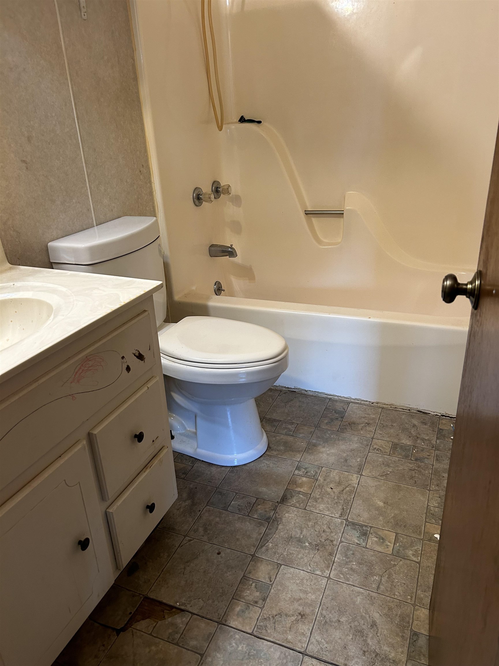 130 Homer Young, Lewisport, Kentucky 42351, 3 Bedrooms Bedrooms, ,1 BathroomBathrooms,Single Family Residence,For Sale,Homer Young,90076