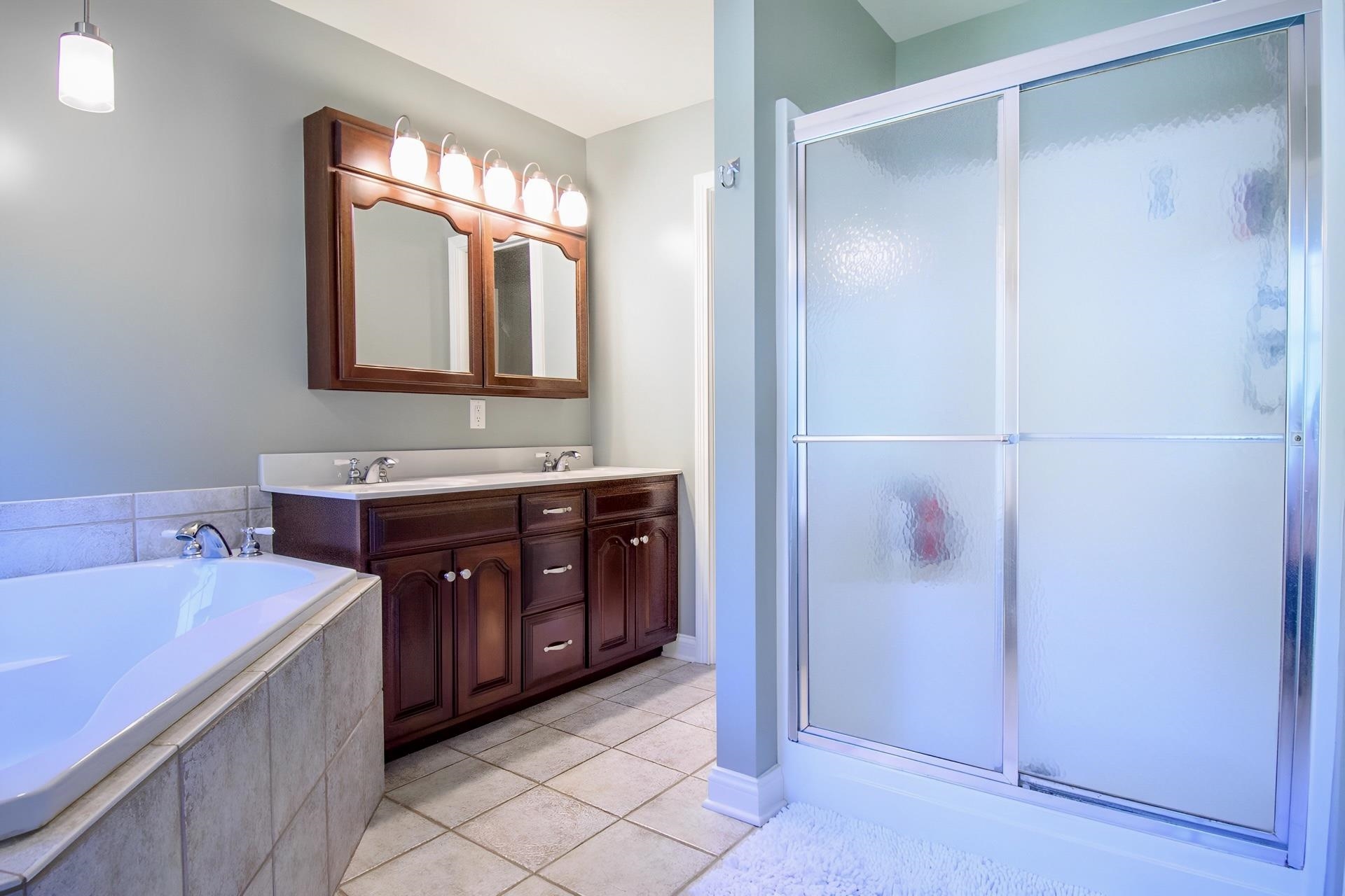 4841 Timber Ridge Drive, Owensboro, Kentucky 42303, 5 Bedrooms Bedrooms, ,3 BathroomsBathrooms,Single Family Residence,For Sale,Timber Ridge Drive,90079