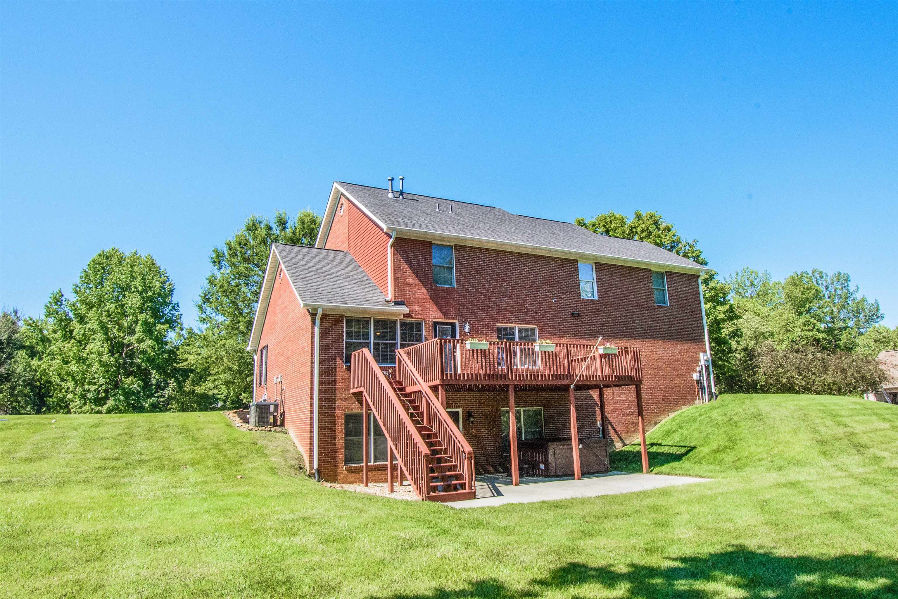 4841 Timber Ridge Drive, Owensboro, Kentucky 42303, 5 Bedrooms Bedrooms, ,3 BathroomsBathrooms,Single Family Residence,For Sale,Timber Ridge Drive,90079