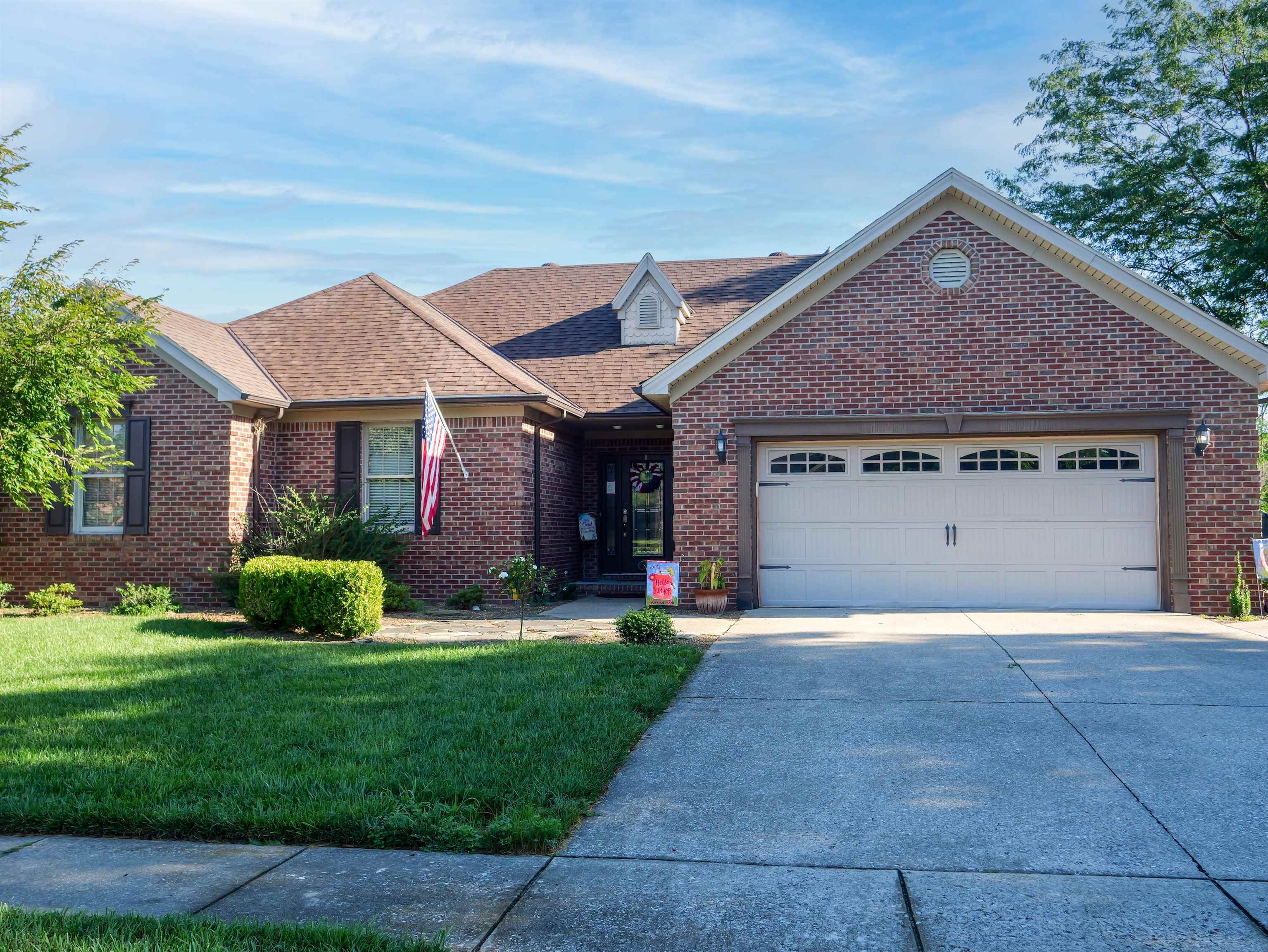 4025 Pine Lake Ct., Owensboro, Kentucky 42303, 4 Bedrooms Bedrooms, ,2 BathroomsBathrooms,Single Family Residence,For Sale,Pine Lake Ct.,90082