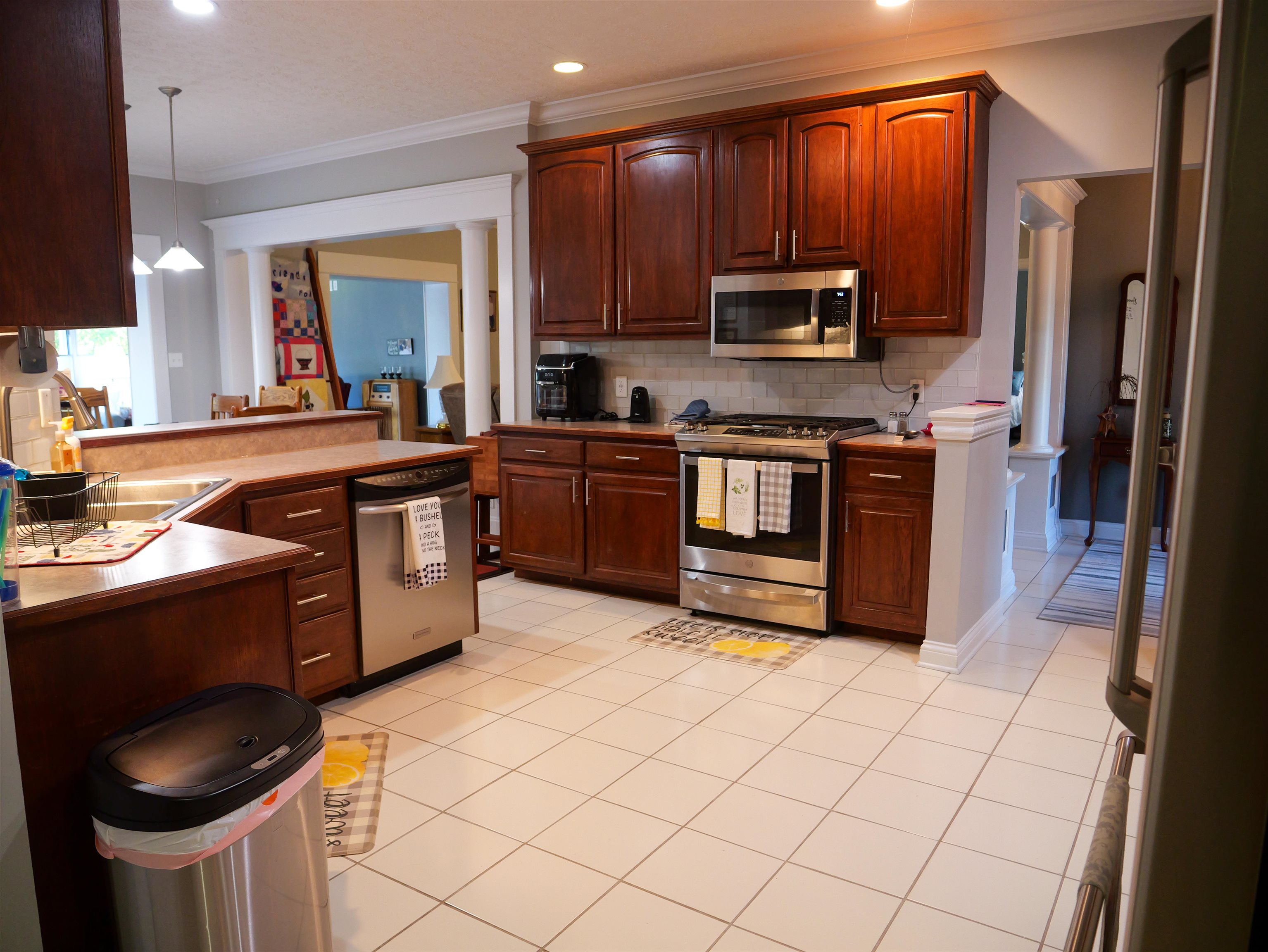 4025 Pine Lake Ct., Owensboro, Kentucky 42303, 4 Bedrooms Bedrooms, ,2 BathroomsBathrooms,Single Family Residence,For Sale,Pine Lake Ct.,90082