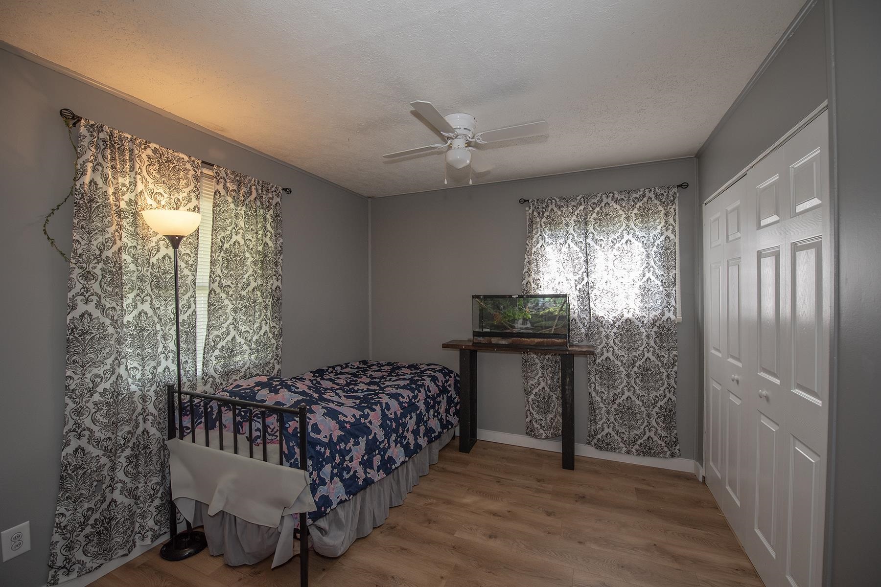 2704 10th Street, Owensboro, Kentucky 42303, 2 Bedrooms Bedrooms, ,1 BathroomBathrooms,Single Family Residence,For Sale,10th Street,90083