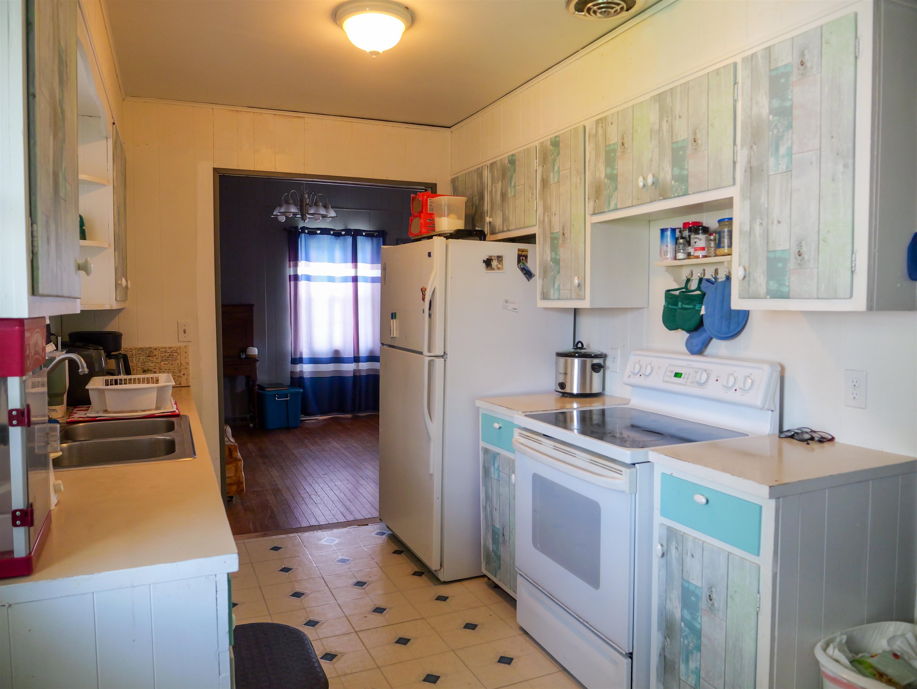 709 Main Street, Livermore, Kentucky 42352, 3 Bedrooms Bedrooms, ,2 BathroomsBathrooms,Single Family Residence,For Sale,Main Street,90084