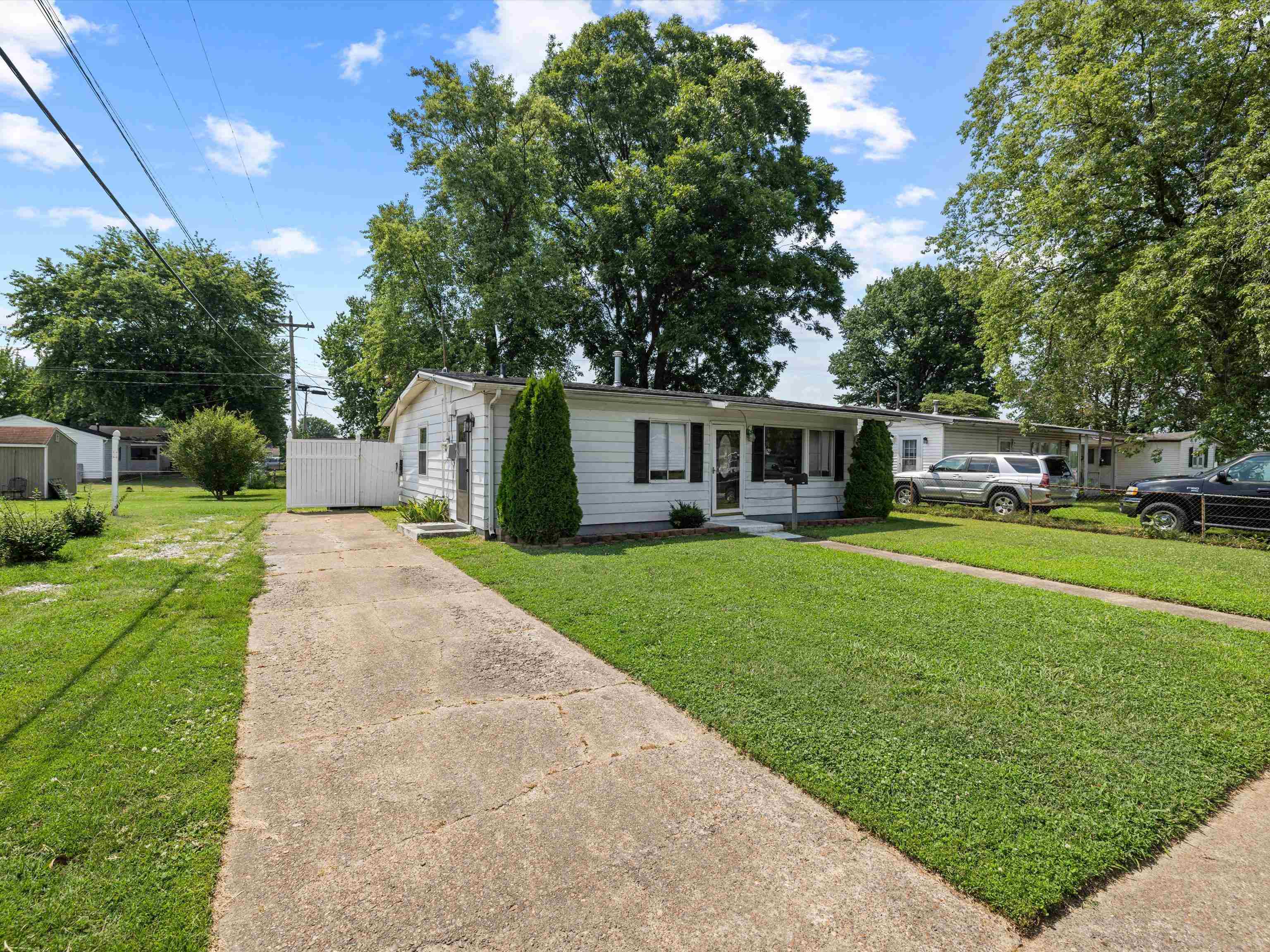 630 Carter Road, Owensboro, Kentucky 42301, 3 Bedrooms Bedrooms, ,1 BathroomBathrooms,Single Family Residence,For Sale,Carter Road,90086