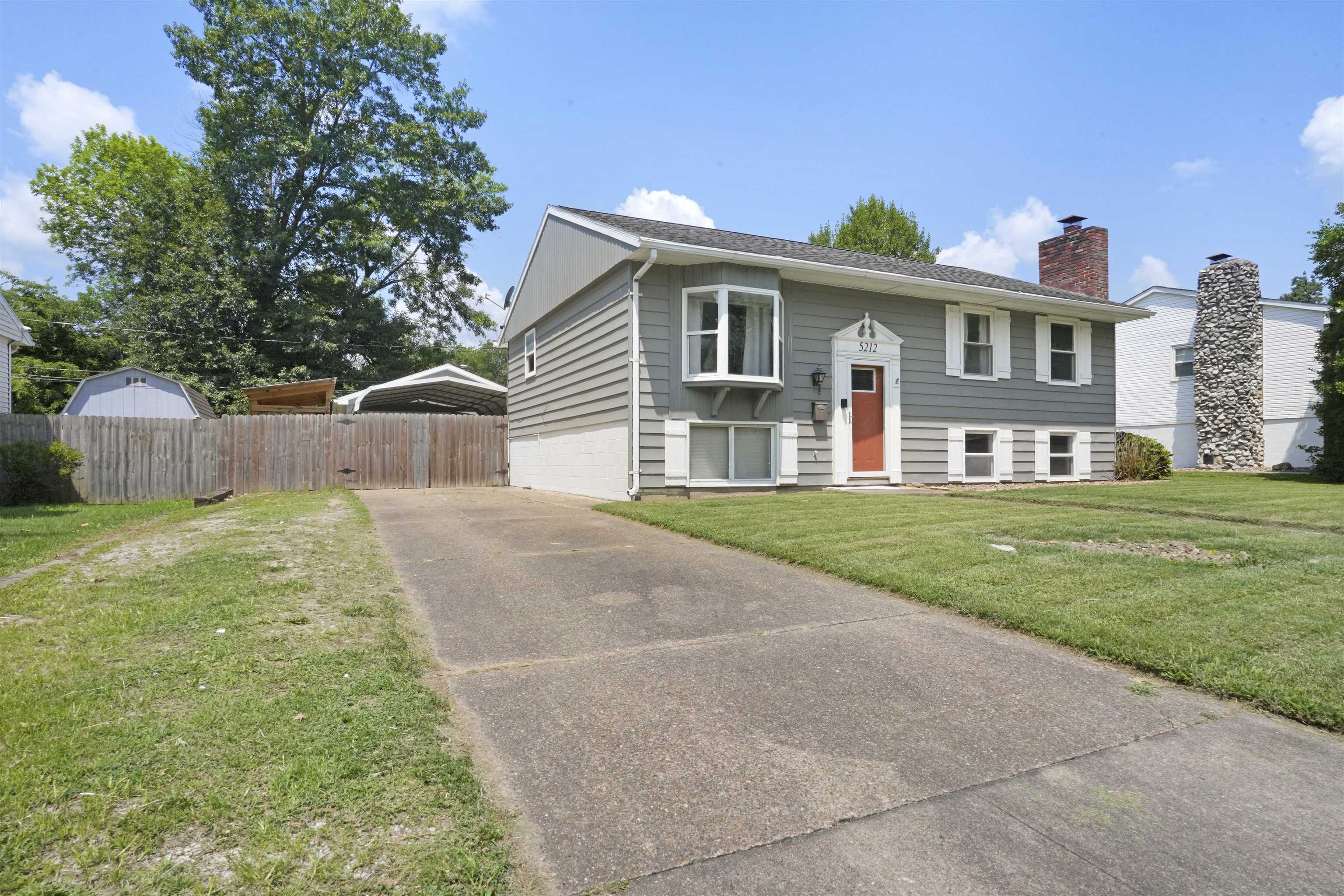 5212 Berry Ln, Evansville, Indiana 47710, 4 Bedrooms Bedrooms, ,2 BathroomsBathrooms,Single Family Residence,For Sale,Berry Ln,90090