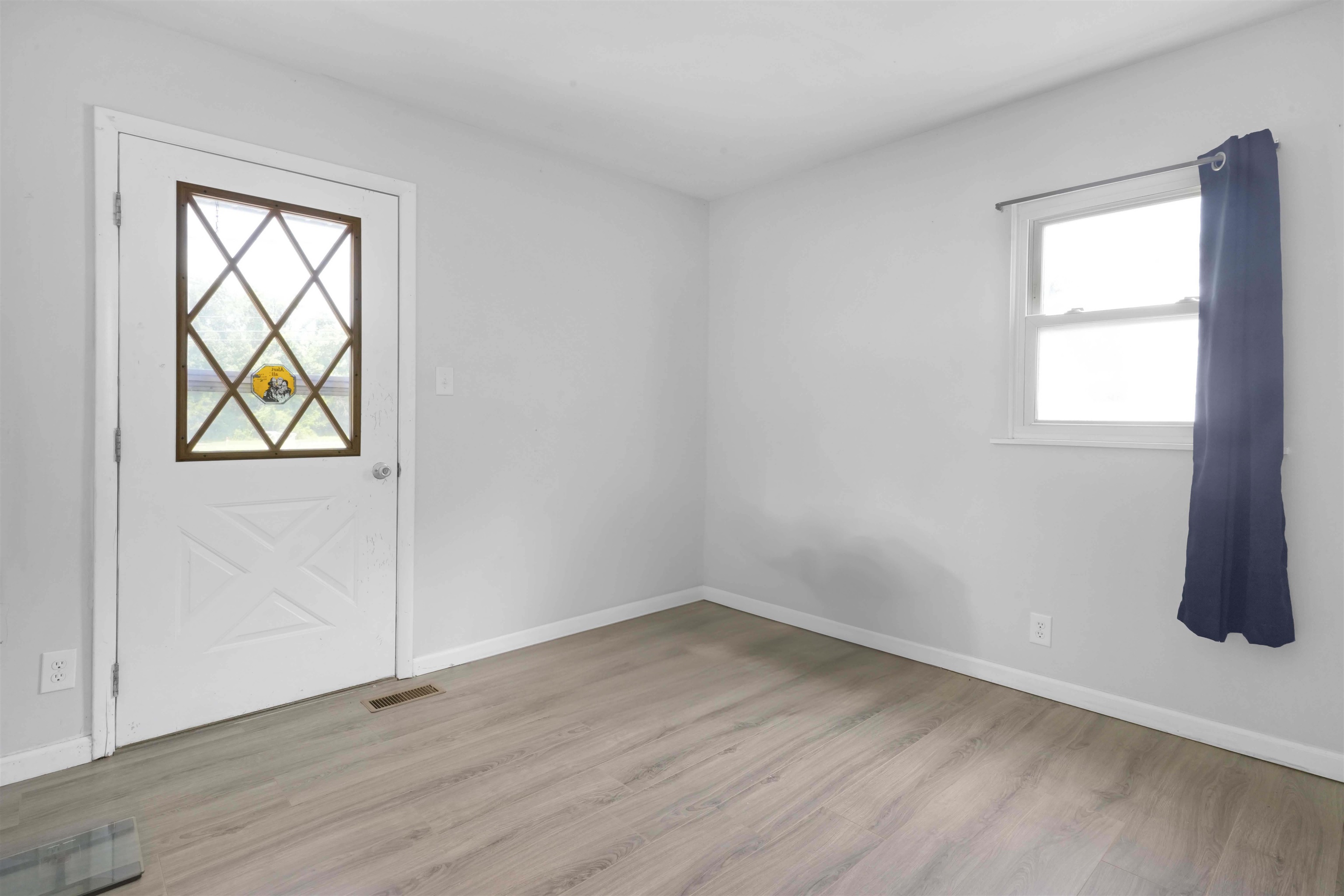 5212 Berry Ln, Evansville, Indiana 47710, 4 Bedrooms Bedrooms, ,2 BathroomsBathrooms,Single Family Residence,For Sale,Berry Ln,90090