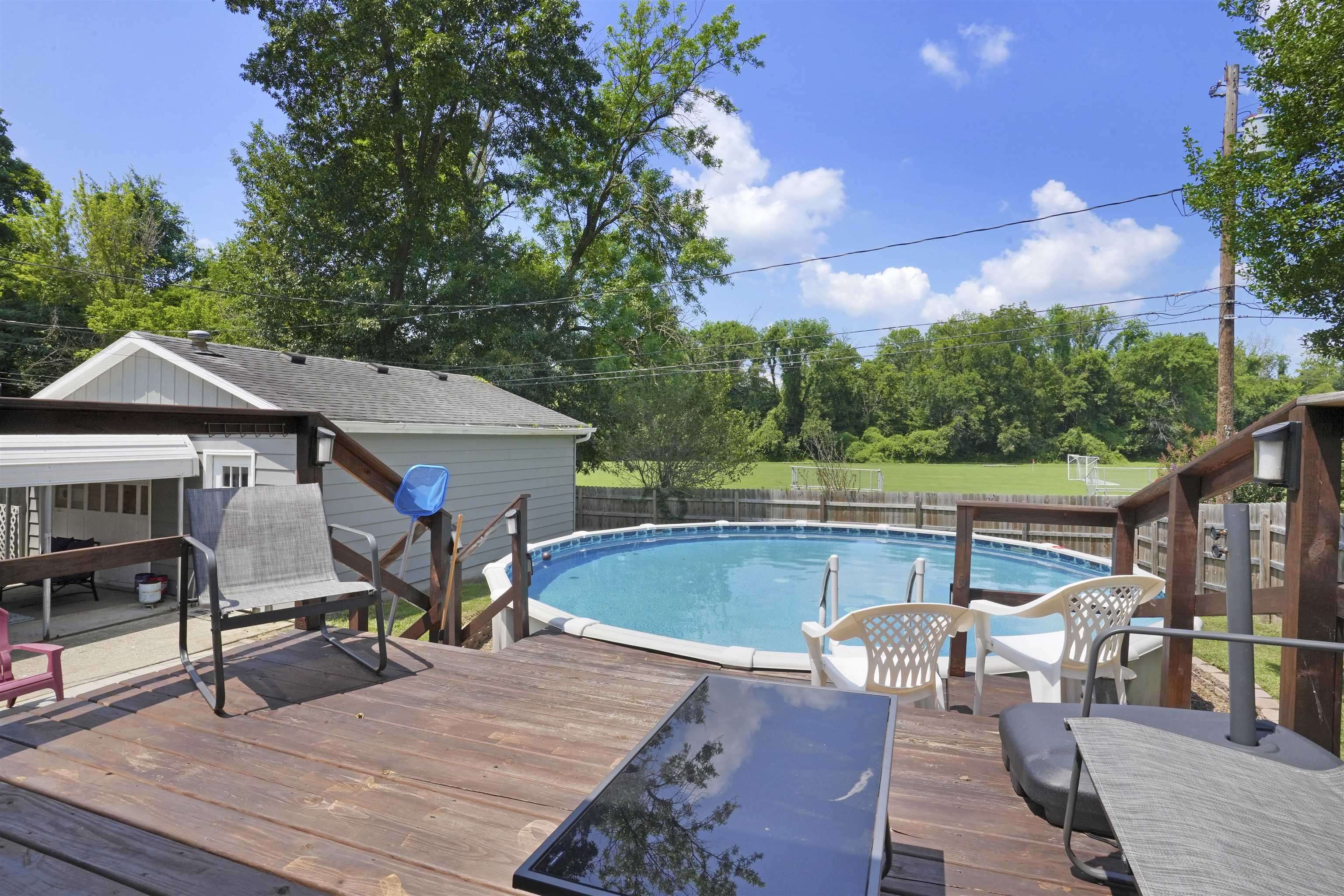 5212 Berry Ln, Evansville, Indiana 47710, 4 Bedrooms Bedrooms, ,2 BathroomsBathrooms,Single Family Residence,For Sale,Berry Ln,90090