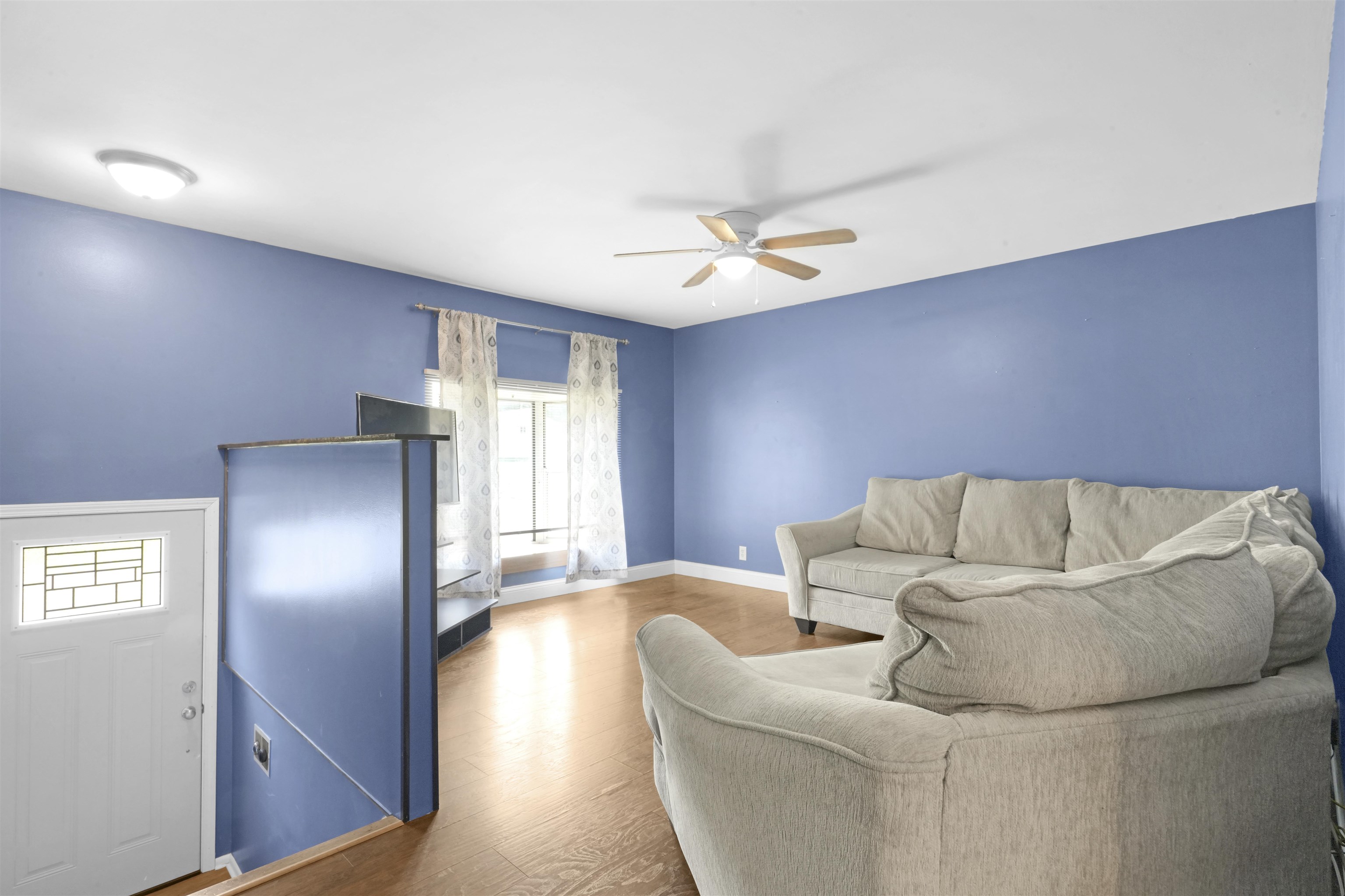 5212 Berry Ln, Evansville, Indiana 47710, 4 Bedrooms Bedrooms, ,2 BathroomsBathrooms,Single Family Residence,For Sale,Berry Ln,90090