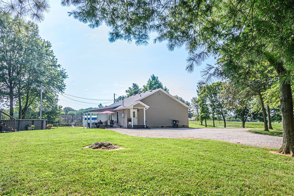 3923 Greenback Road, Utica, Kentucky 42376, 3 Bedrooms Bedrooms, ,2 BathroomsBathrooms,Single Family Residence,For Sale,Greenback Road,90091