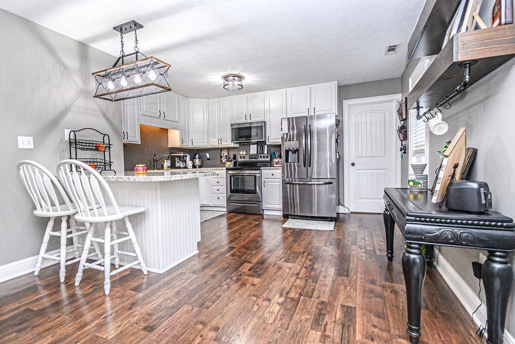 3923 Greenback Road, Utica, Kentucky 42376, 3 Bedrooms Bedrooms, ,2 BathroomsBathrooms,Single Family Residence,For Sale,Greenback Road,90091