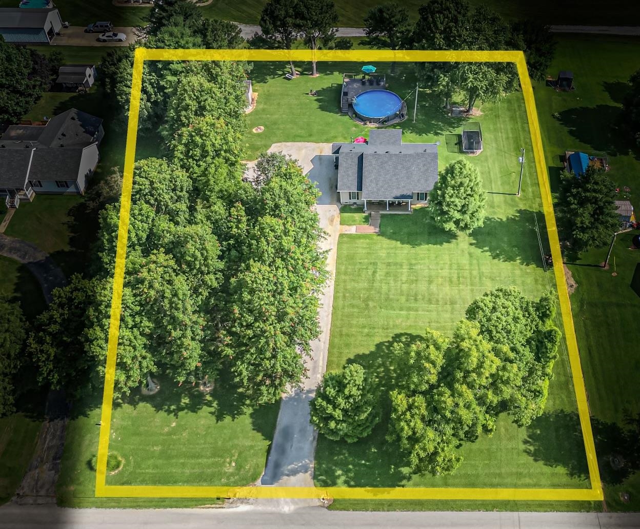 3923 Greenback Road, Utica, Kentucky 42376, 3 Bedrooms Bedrooms, ,2 BathroomsBathrooms,Single Family Residence,For Sale,Greenback Road,90091