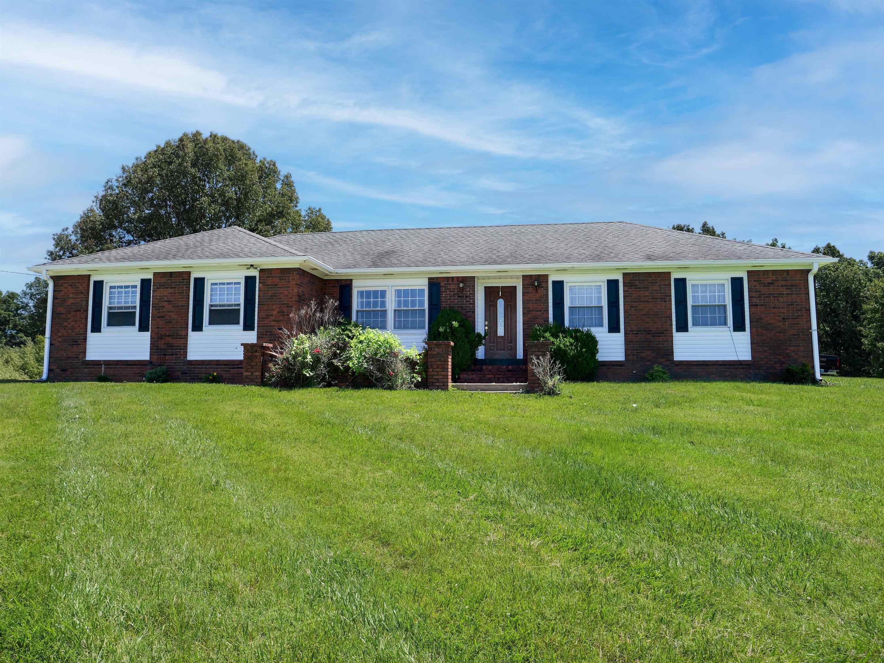11760 US HWY 431 N, Central City, Kentucky 42330, 2 Bedrooms Bedrooms, ,1 BathroomBathrooms,Single Family Residence,For Sale,US HWY 431 N,90094