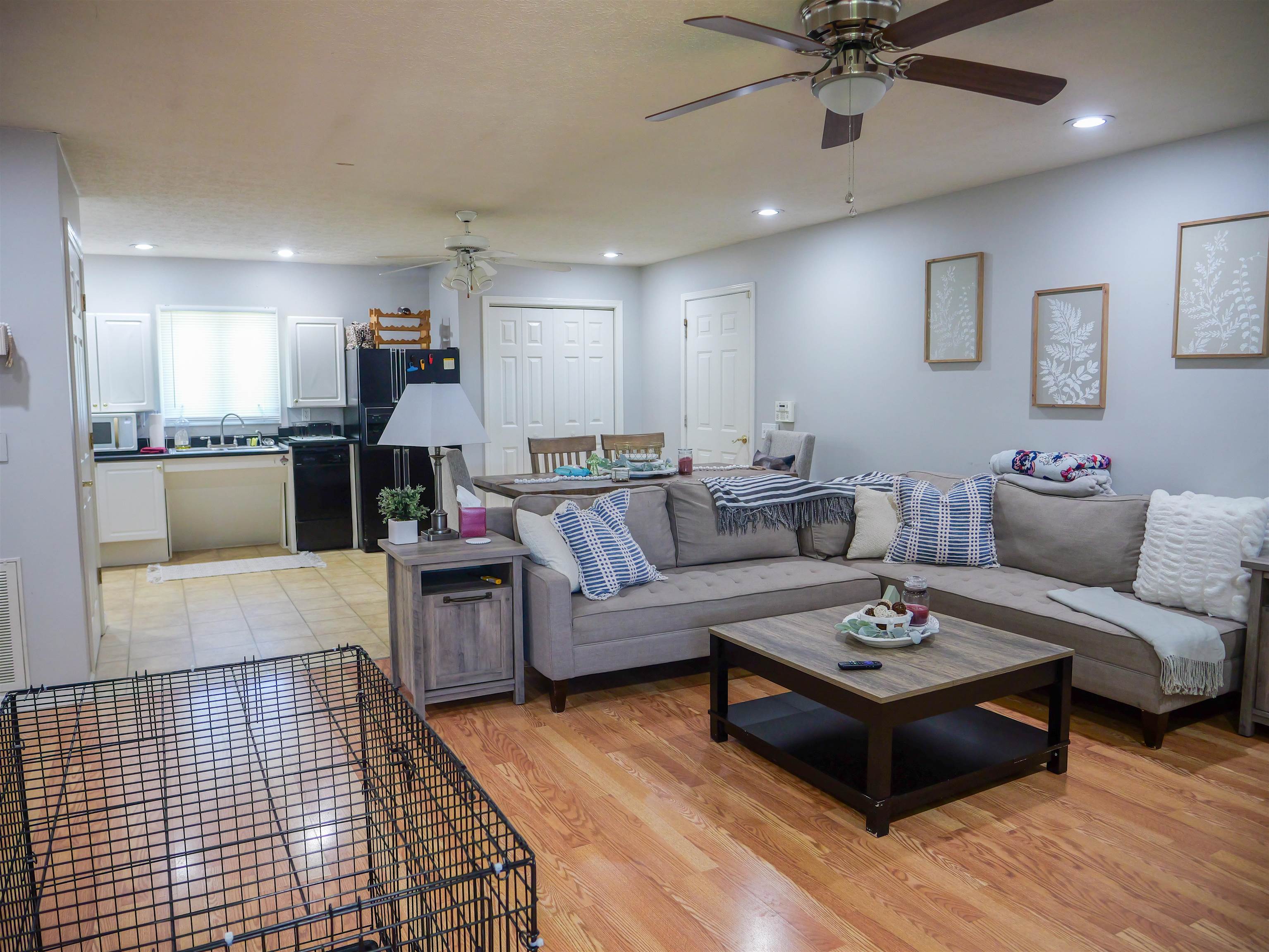 11760 US HWY 431 N, Central City, Kentucky 42330, 2 Bedrooms Bedrooms, ,1 BathroomBathrooms,Single Family Residence,For Sale,US HWY 431 N,90094