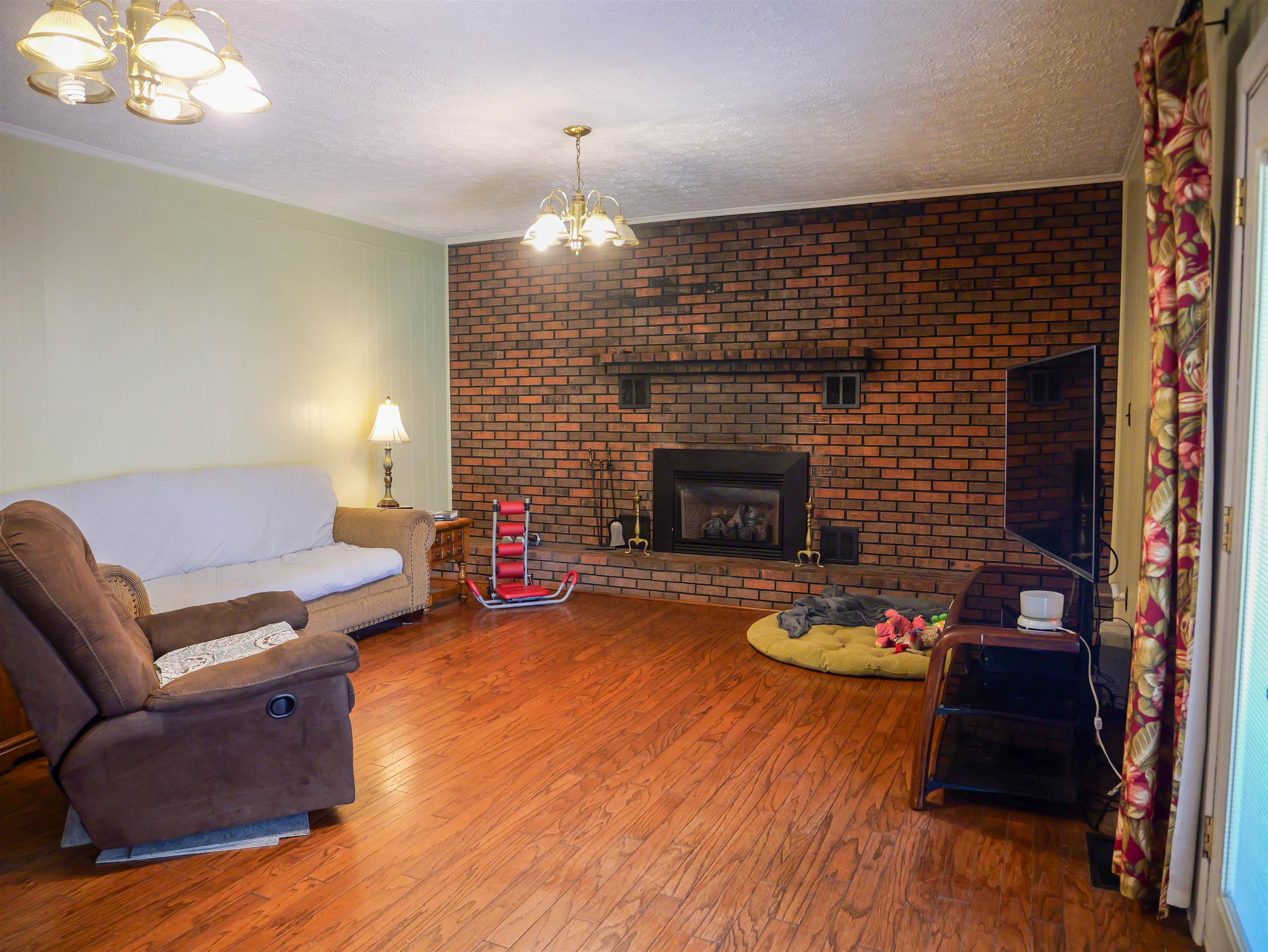 11760 US HWY 431 N, Central City, Kentucky 42330, 2 Bedrooms Bedrooms, ,1 BathroomBathrooms,Single Family Residence,For Sale,US HWY 431 N,90094