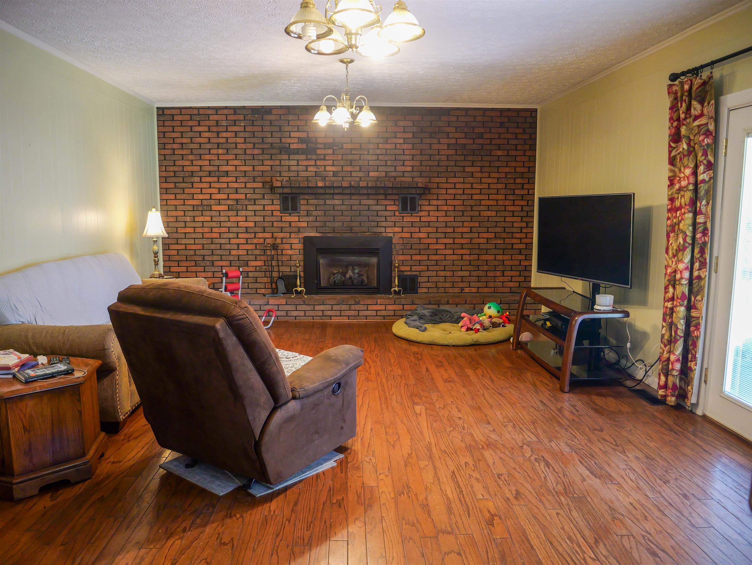 11760 US HWY 431 N, Central City, Kentucky 42330, 2 Bedrooms Bedrooms, ,1 BathroomBathrooms,Single Family Residence,For Sale,US HWY 431 N,90094
